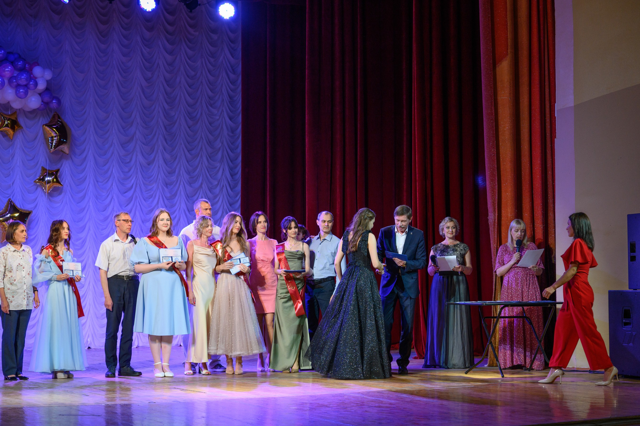 Выпускной в лицее 2024. Семейный фотограф Казакова Дарья