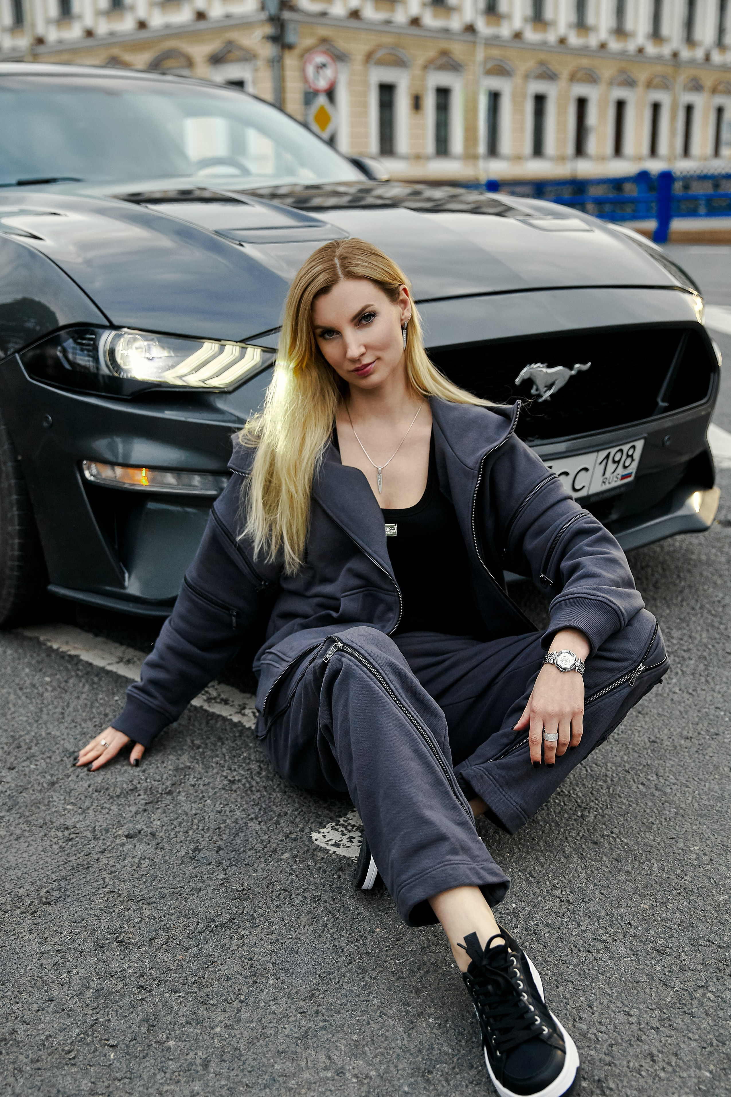 Фотосессия в центре Петербурга в белые ночи. Рекламный фотограф Санкт-Петербург Катерина Мишкель