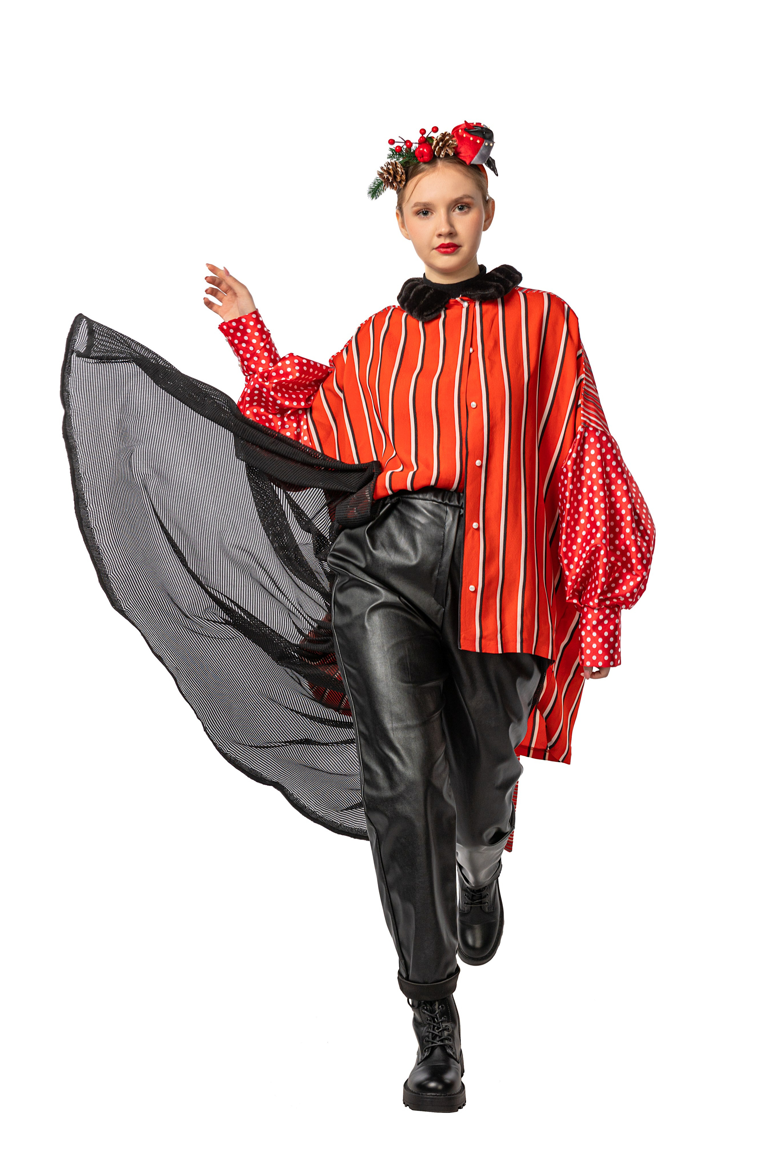 Коллекция «Снегири» школы дизайна одежды «Моделина». Фотограф Ирина Бобрешова. Коряжма