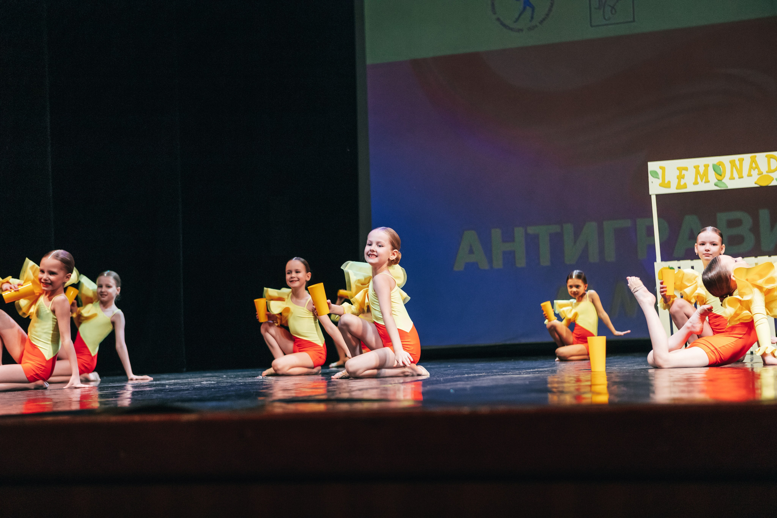 Антигравитация 2025. Семейный и детский фотограф в г. Новосибирске Макеева Анастасия