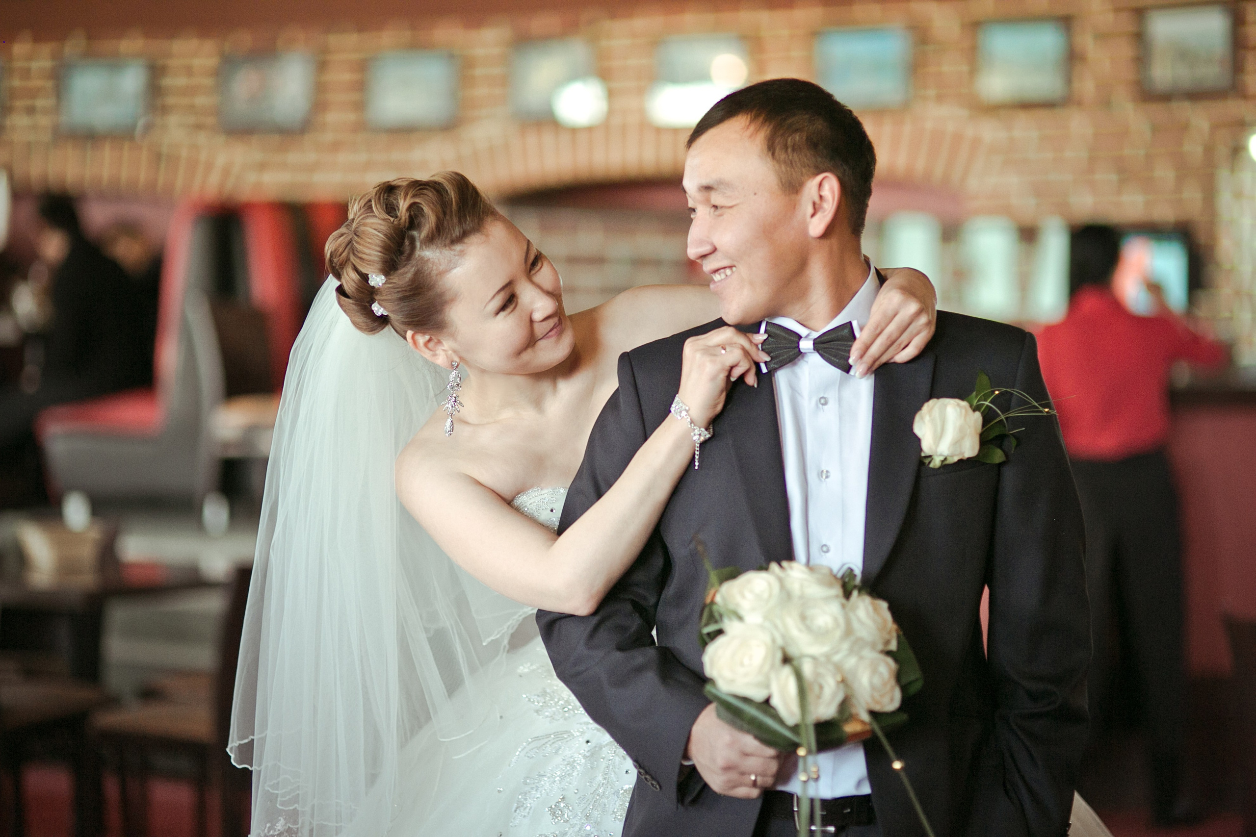 Зимнее свадебное фото. Фотограф Надежда Куин, Якутск