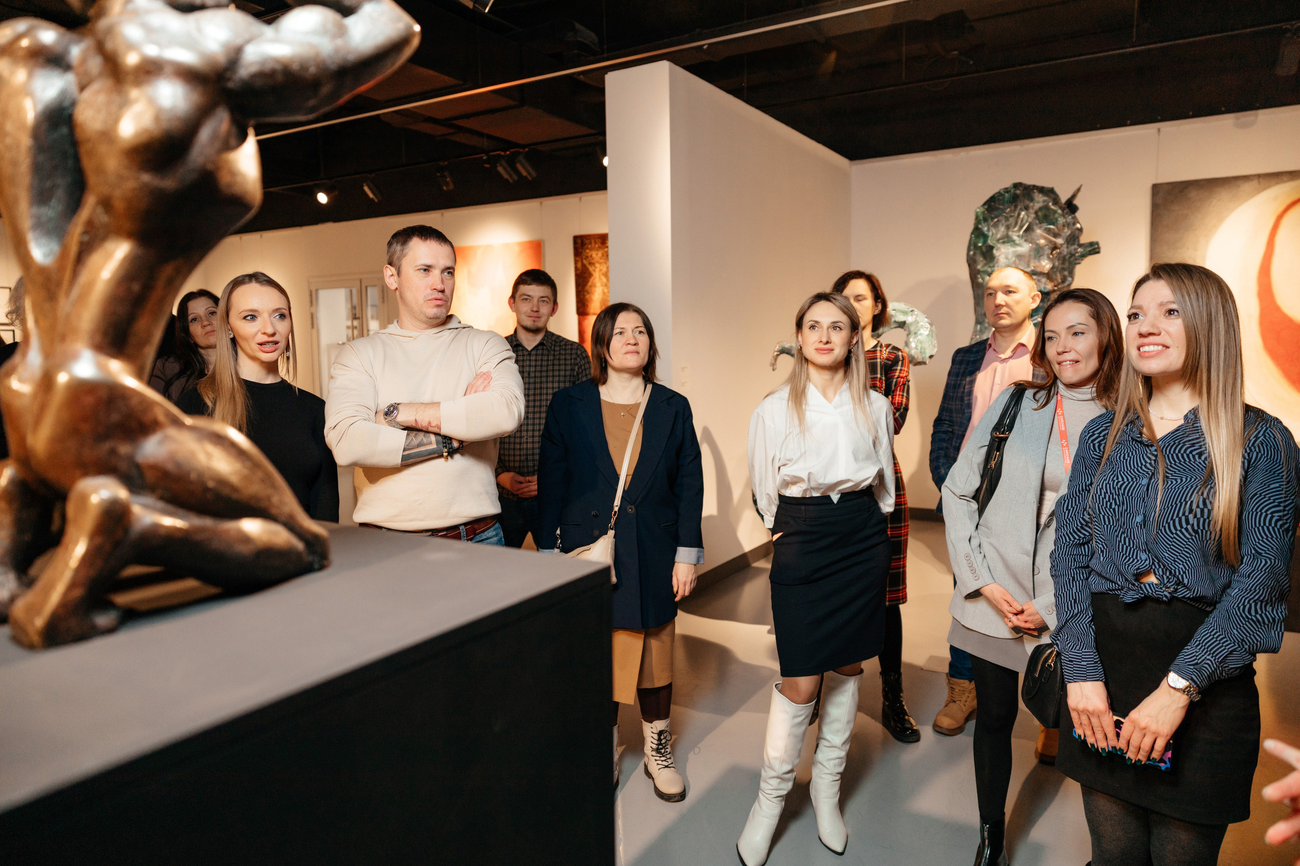 РЕГИНАС — презентация Chery EXEED. Фотограф для бизнеса Константин Брусницын в Екатеринбурге