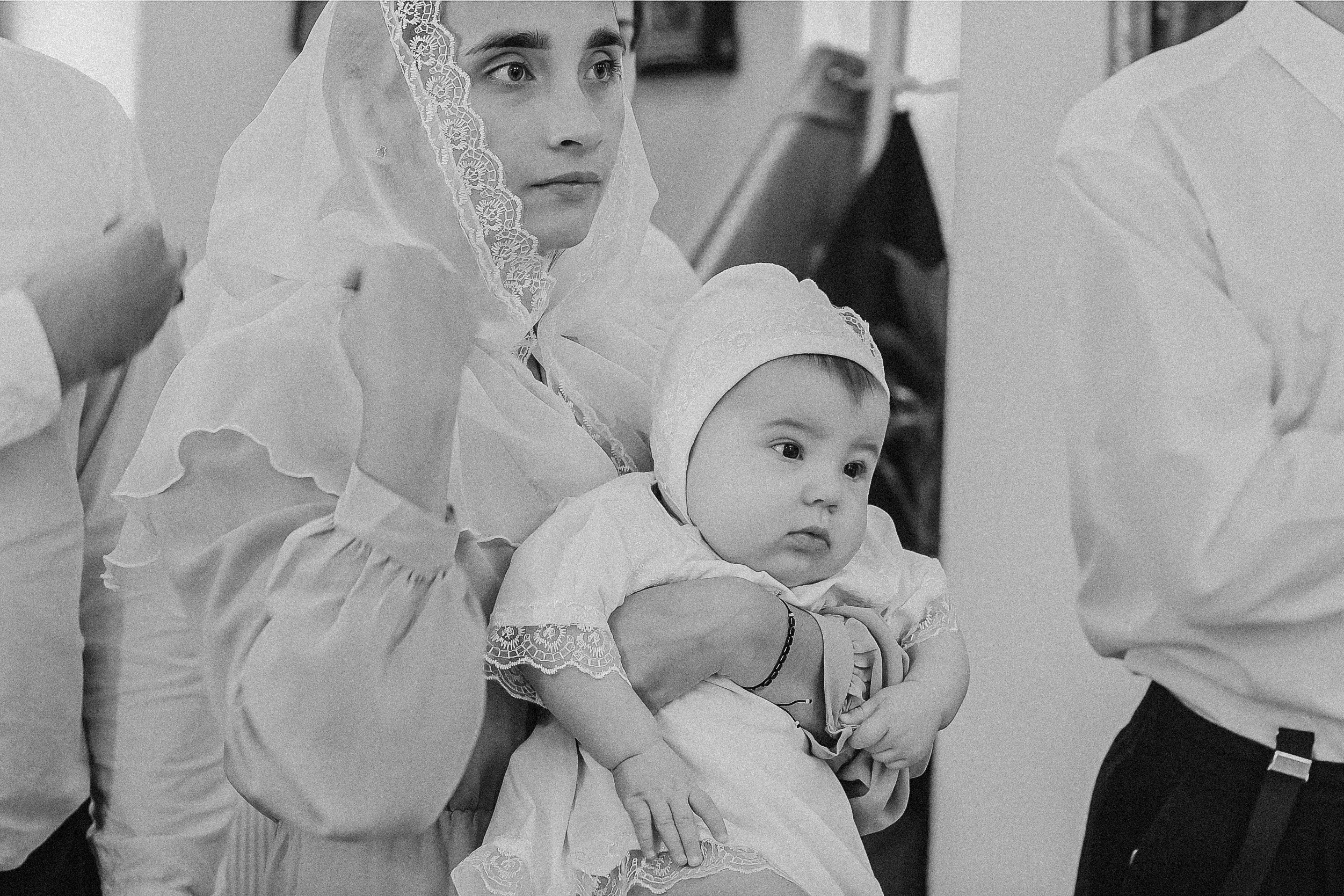 Крещение круглая церковь. Семейный фотограф Тюмень, фотограф на роды Салмина Мария