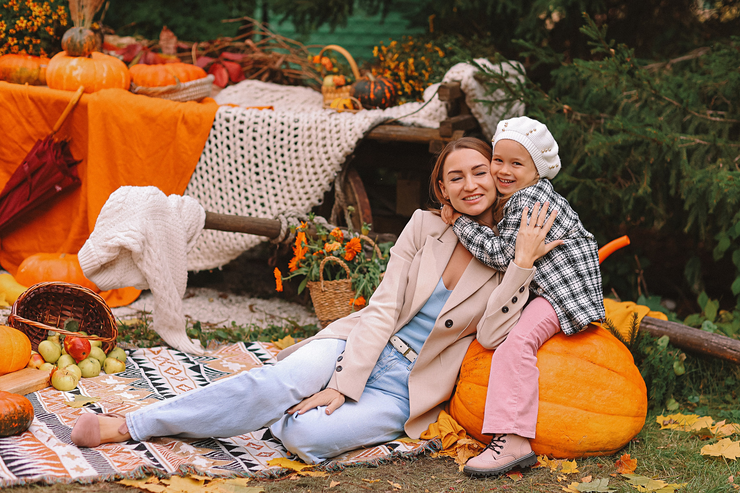 Тыквы. Семейный фотограф Тюмень, фотограф на роды Салмина Мария