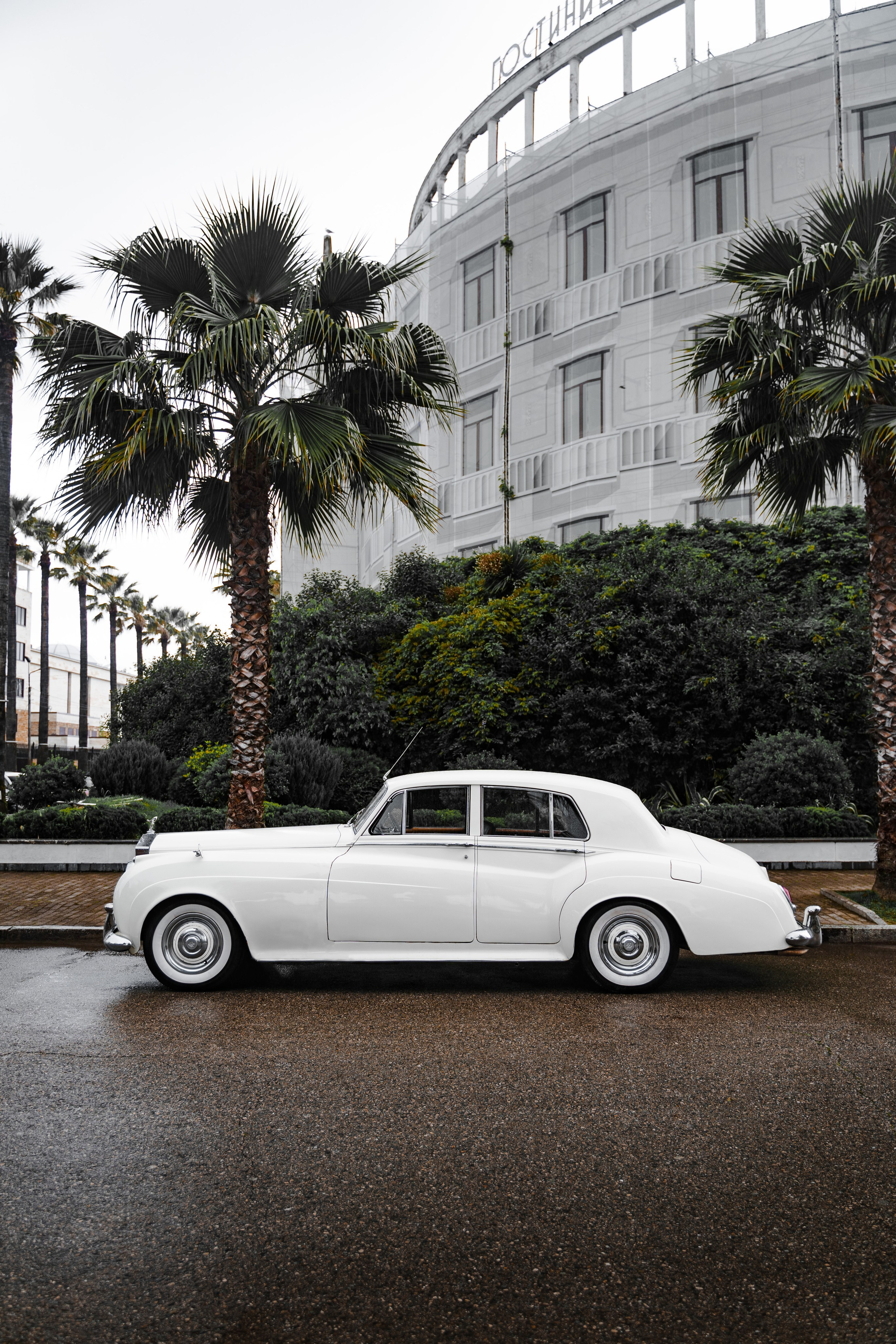 Rolls Royce Silver Cloud in Suhumi. Автомобильный и просто лучший фотограф в Сочи Nikita No Name