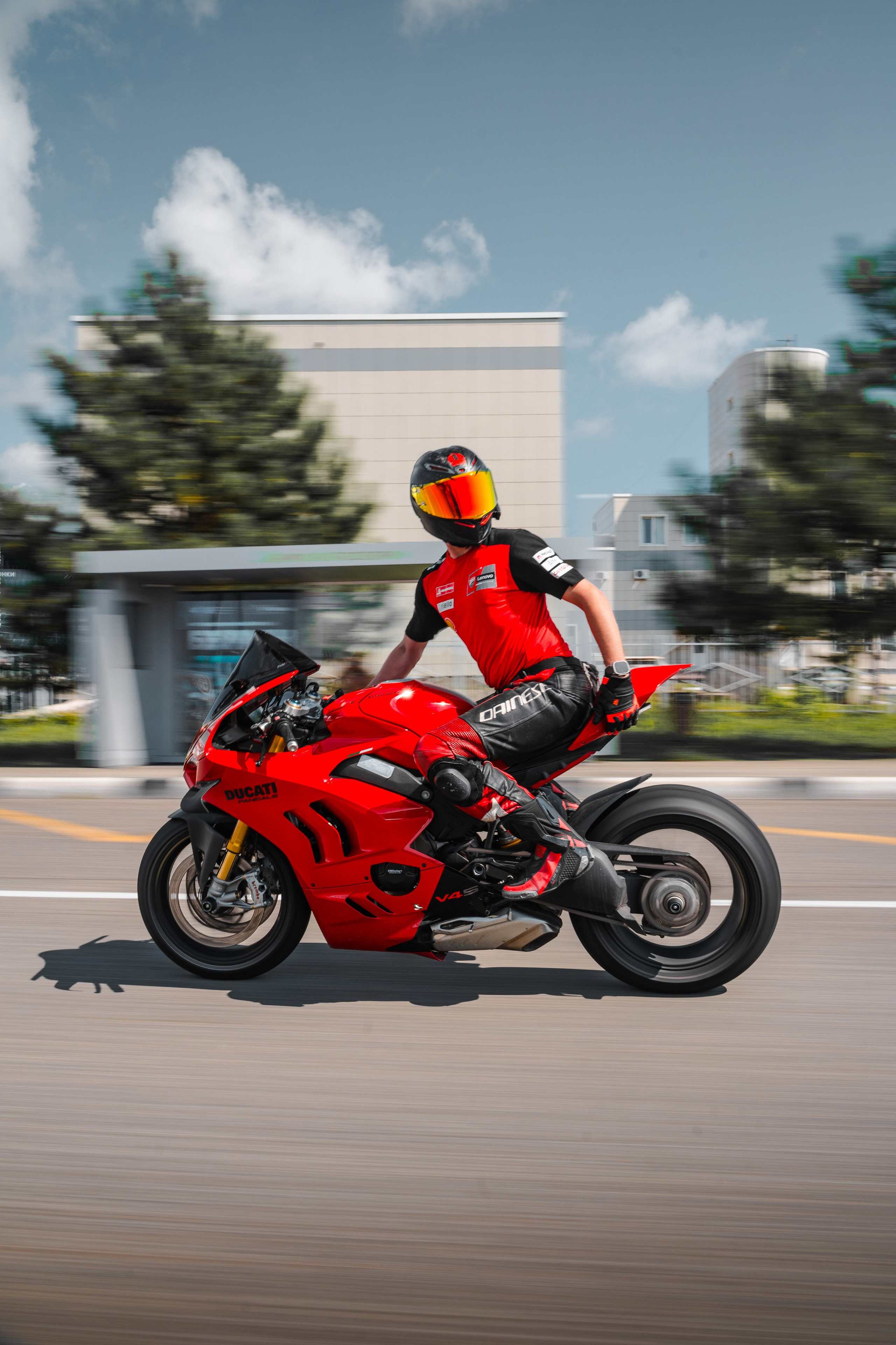 Ducati V4s. Автомобильный и просто лучший фотограф в Сочи Nikita No Name