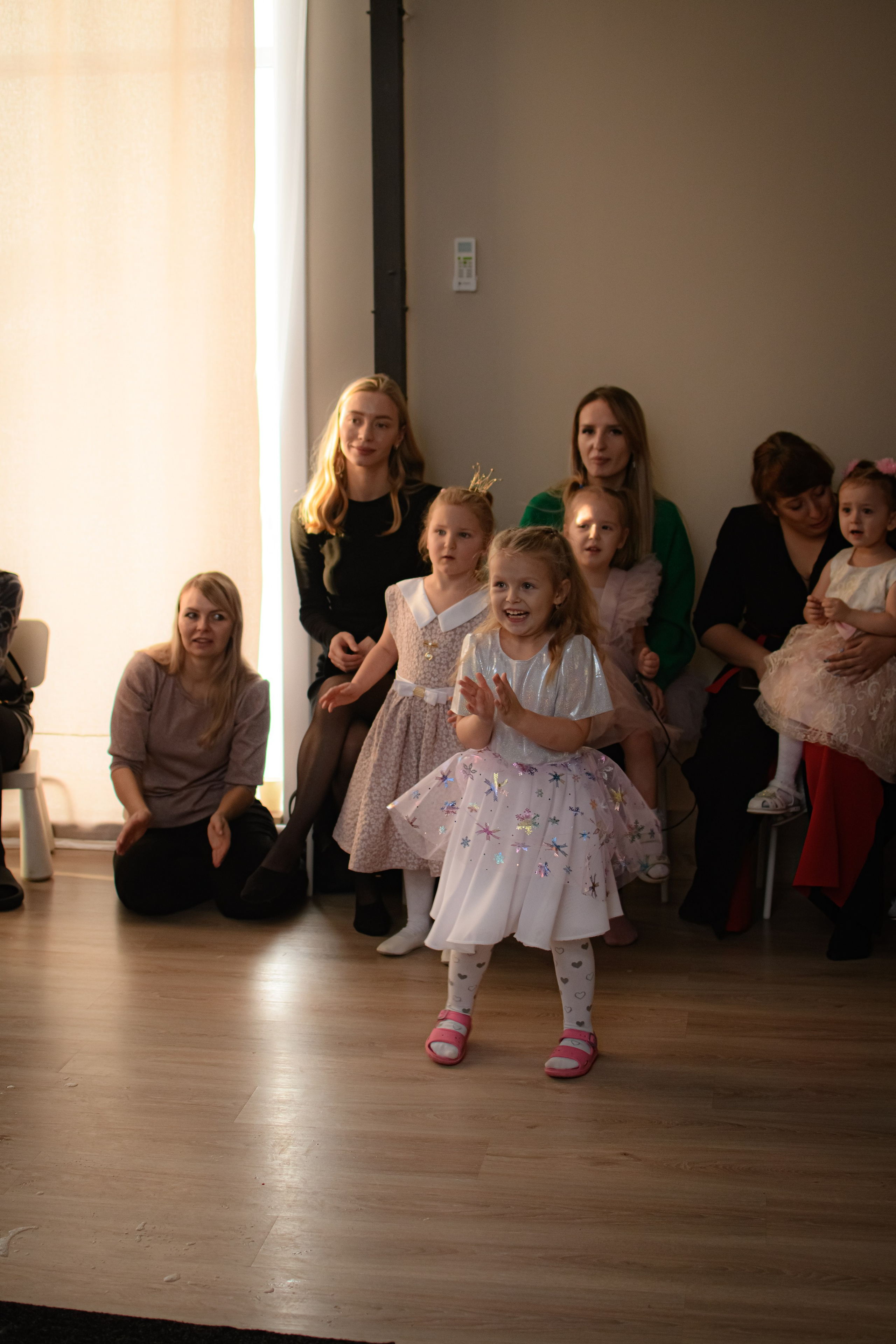 HAPPY NEW YEAR. Photokarish