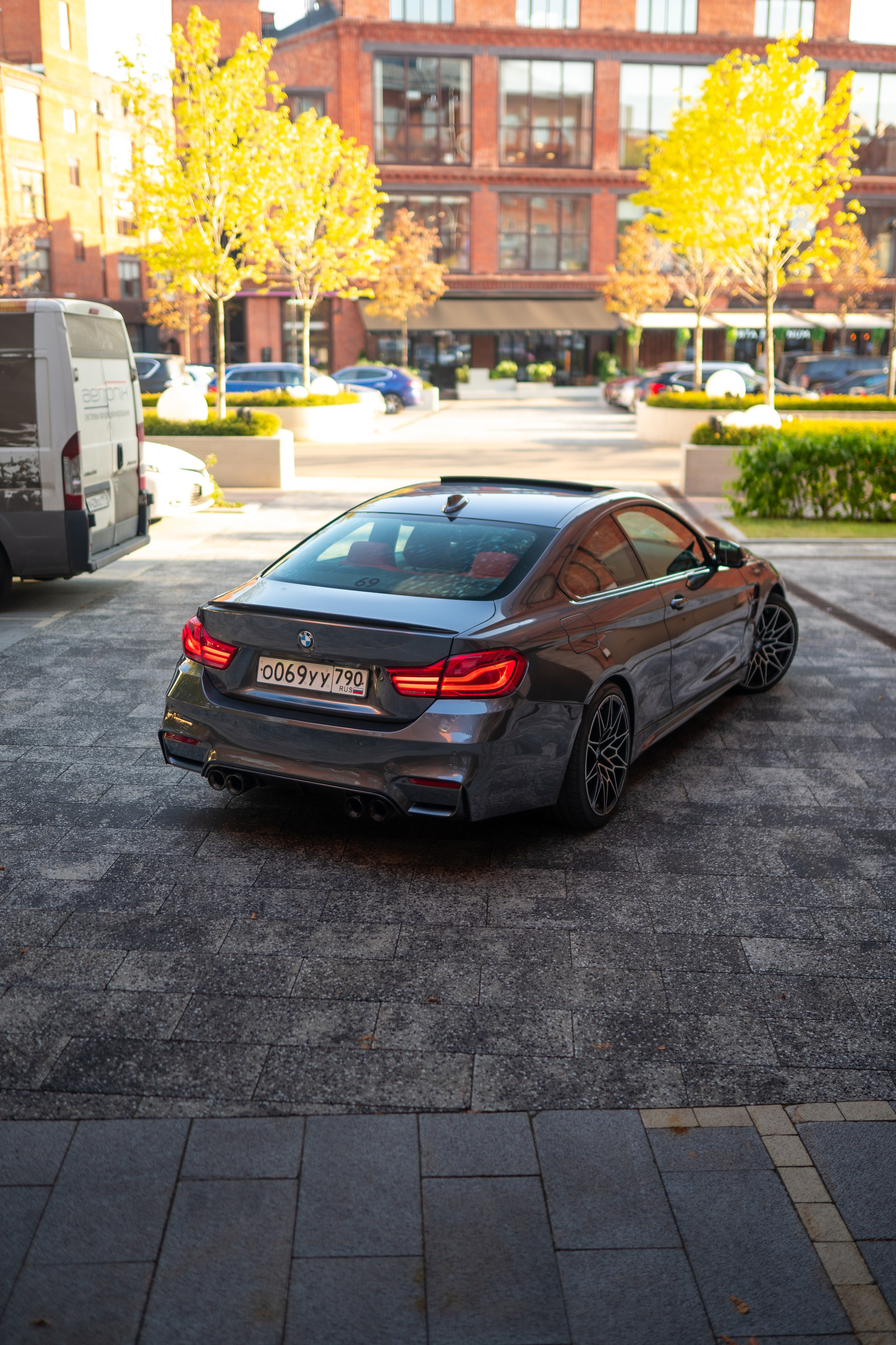 BMW 4-series. Mirllaev