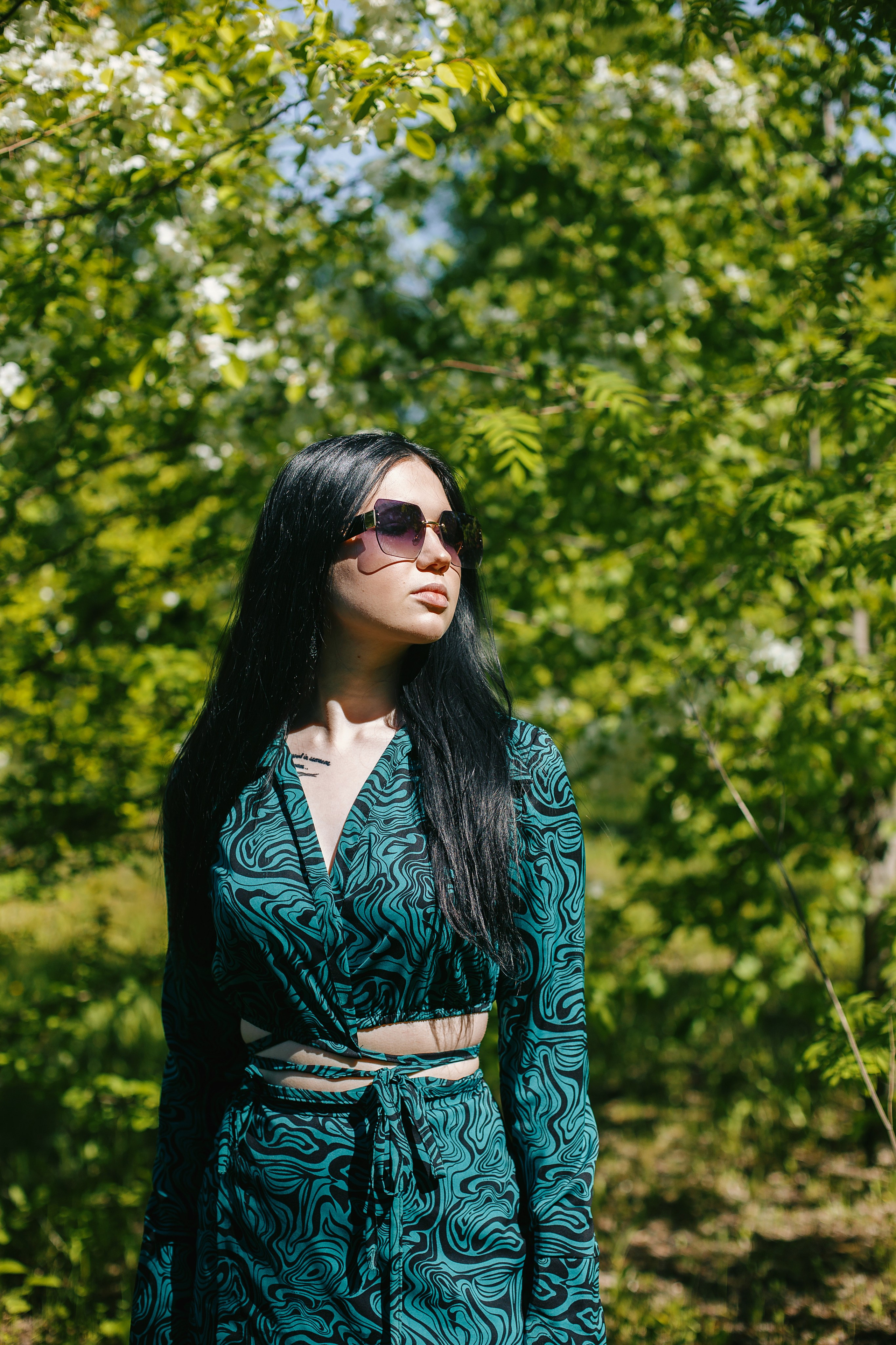 Саша весна. Выпускные альбомы Искитим, Бердск и Новосибирск Крюкова Елена