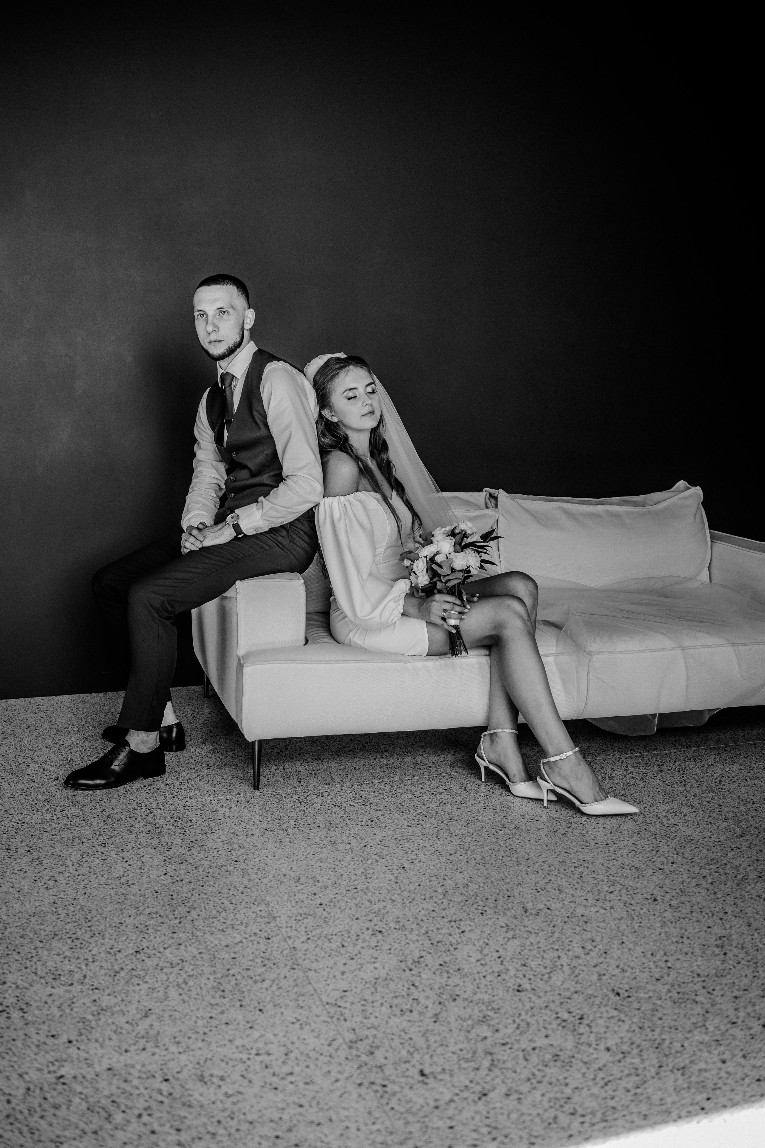 Свадебная прогулка. Эвелина и Дмитрий. Свадебная фотография. Арина Рубах