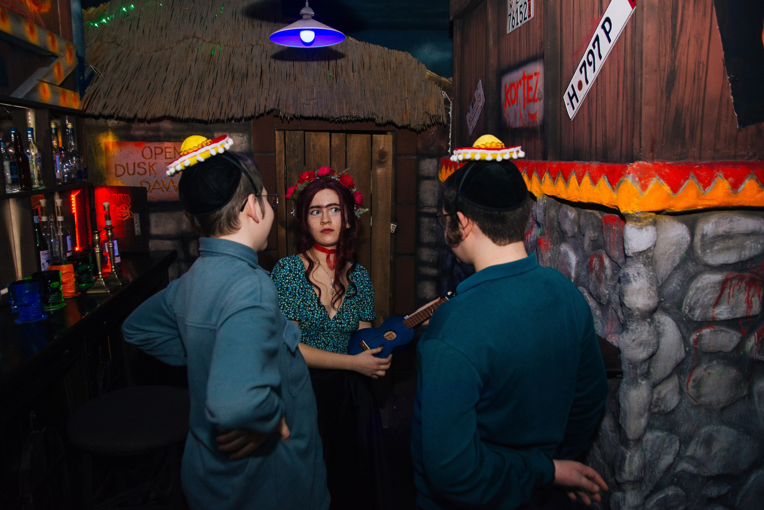 Квест в Нелогике. Фотограф в Москве. Индивидуальные и парные съёмки, мероприятия, промо-съёмки для артистов