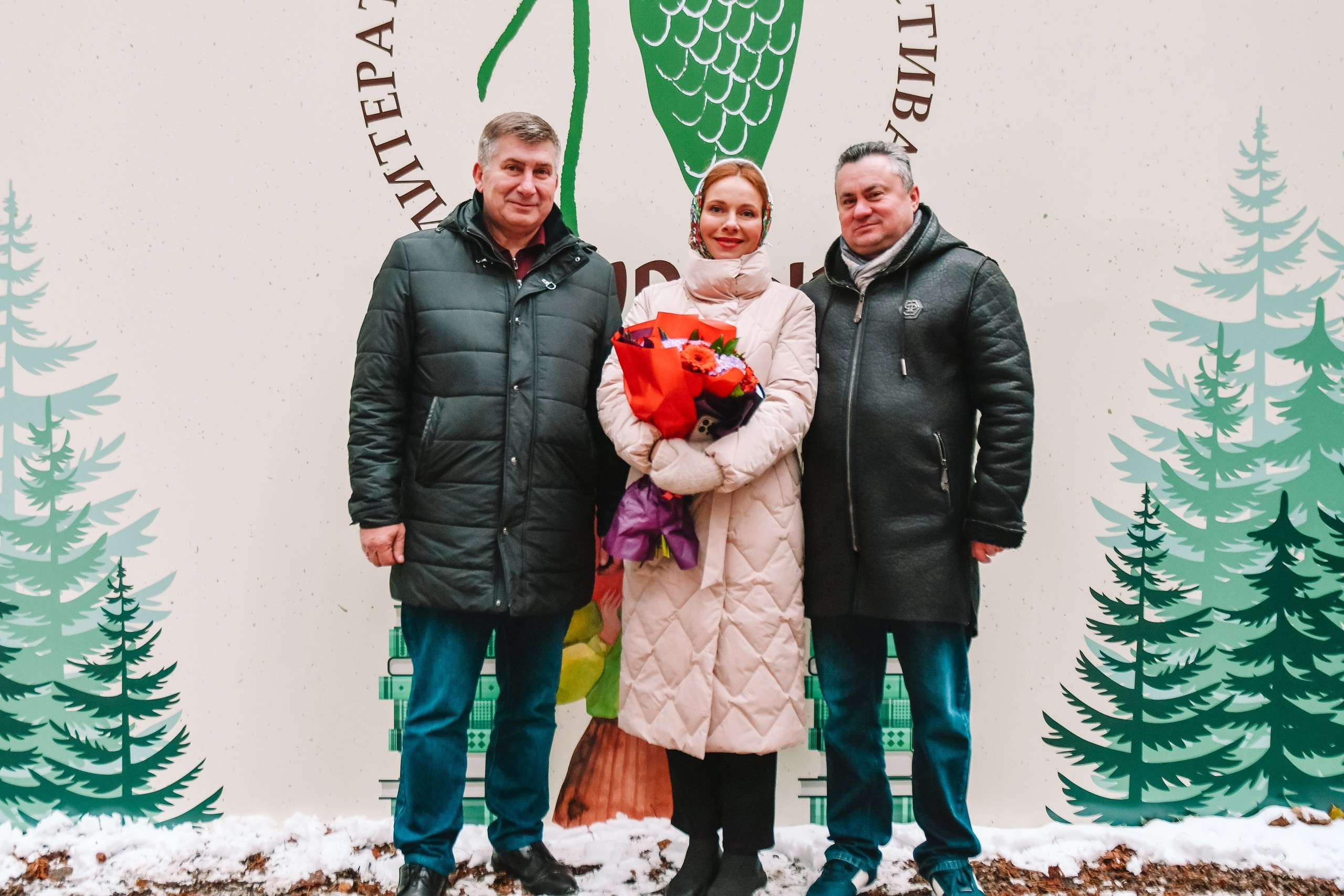 10 сосновых шишек. Kirillova Studio — мастерская декора и событий Юли Кирилловой