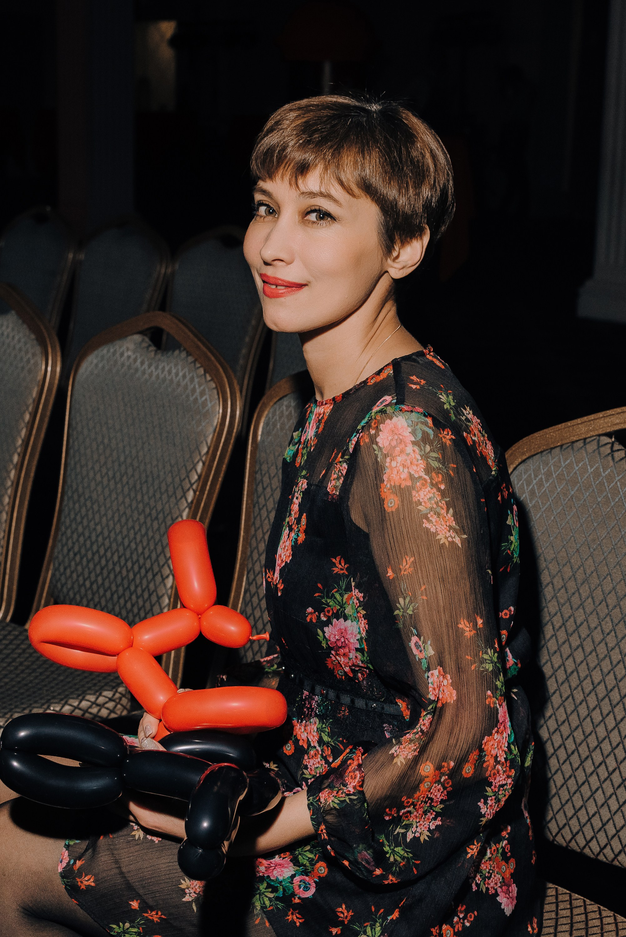 СПЕКТАКЛЬ «ВОЛШЕБНЫЕ ОЧКИ» ОПТИК-ЦЕНТР. Репортажный фотограф Зуев Роман г. Челябинск