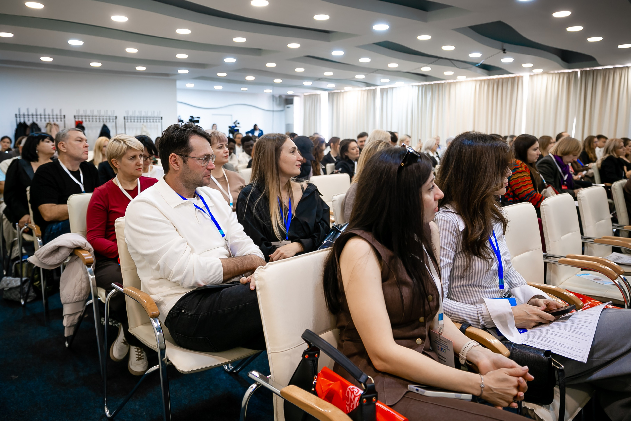 VIII Международный туристский форум «SIFT». Репортажный фотограф в Ялте Алексей Семёнов