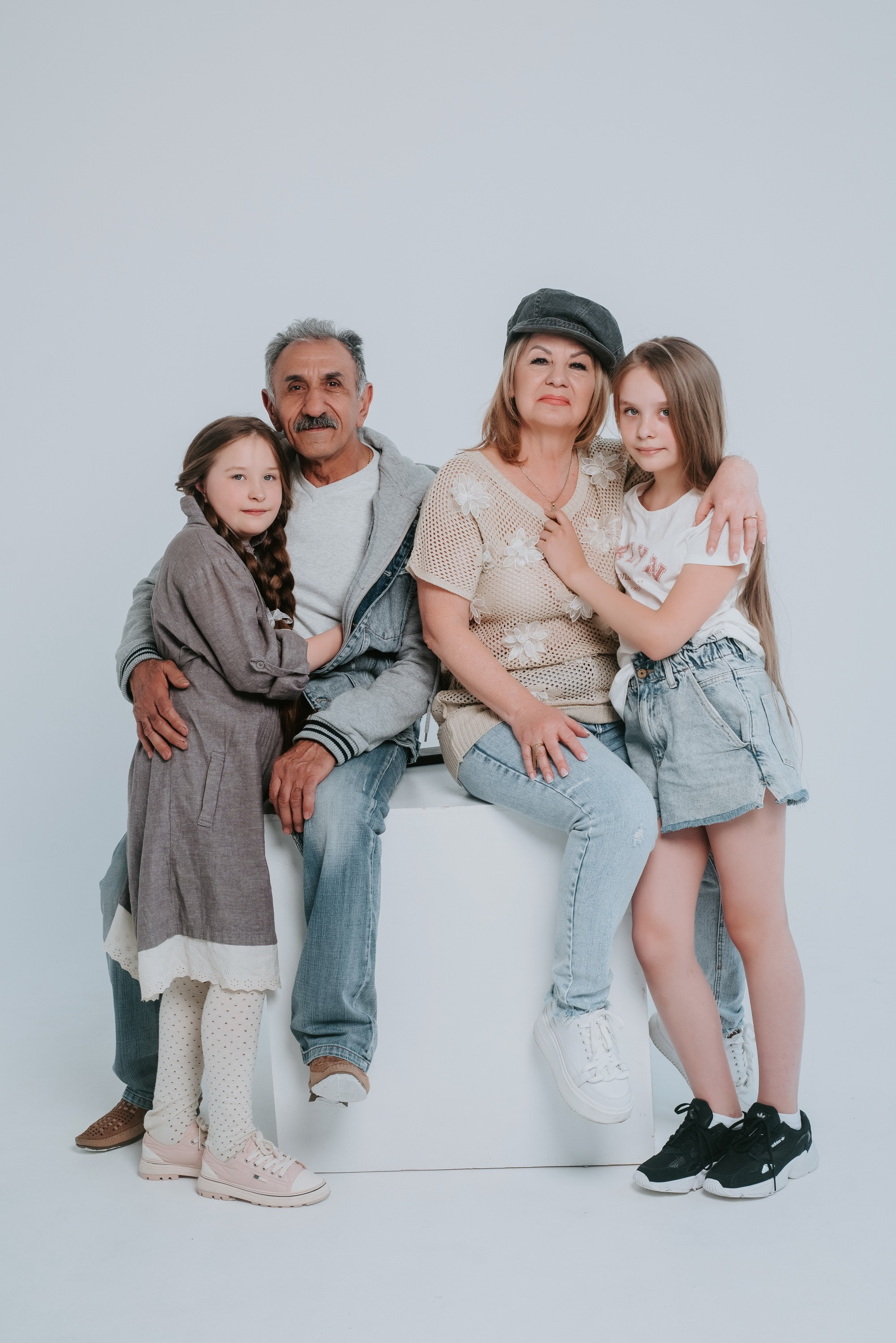 Большая семейная фотосессия. Фотограф Ярмишко Дарья. Выпускные фотокниги