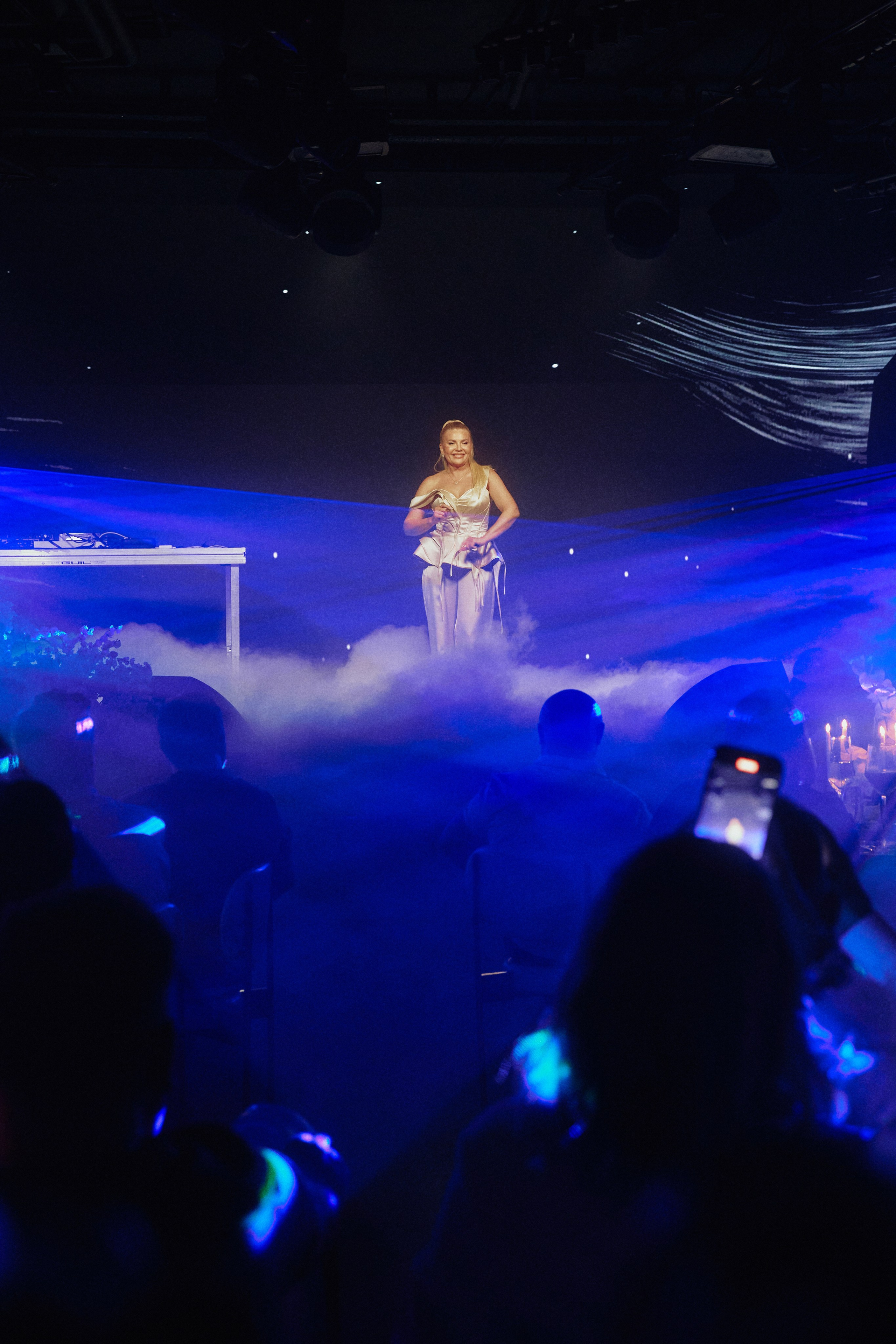 REFLECTIONS: A TRAIL OF FEELINGS. Дмитрий Мазуркевич: Профессиональный Репортажный Фотограф