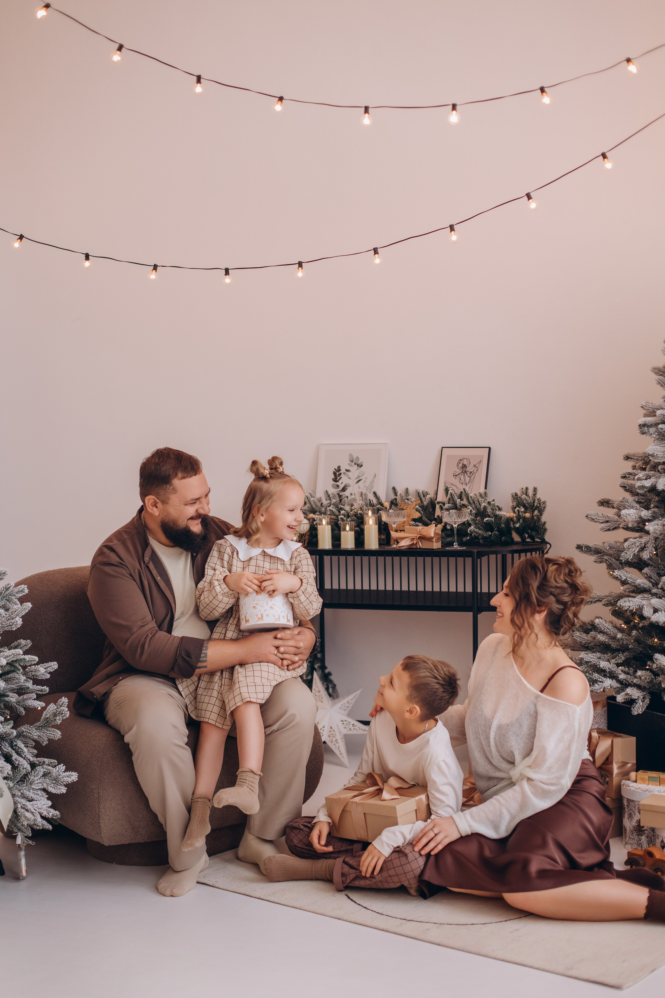 Новогодняя история для семьи Тищенко. Валентина Удалая — семейный и портретный фотограф в Брянске