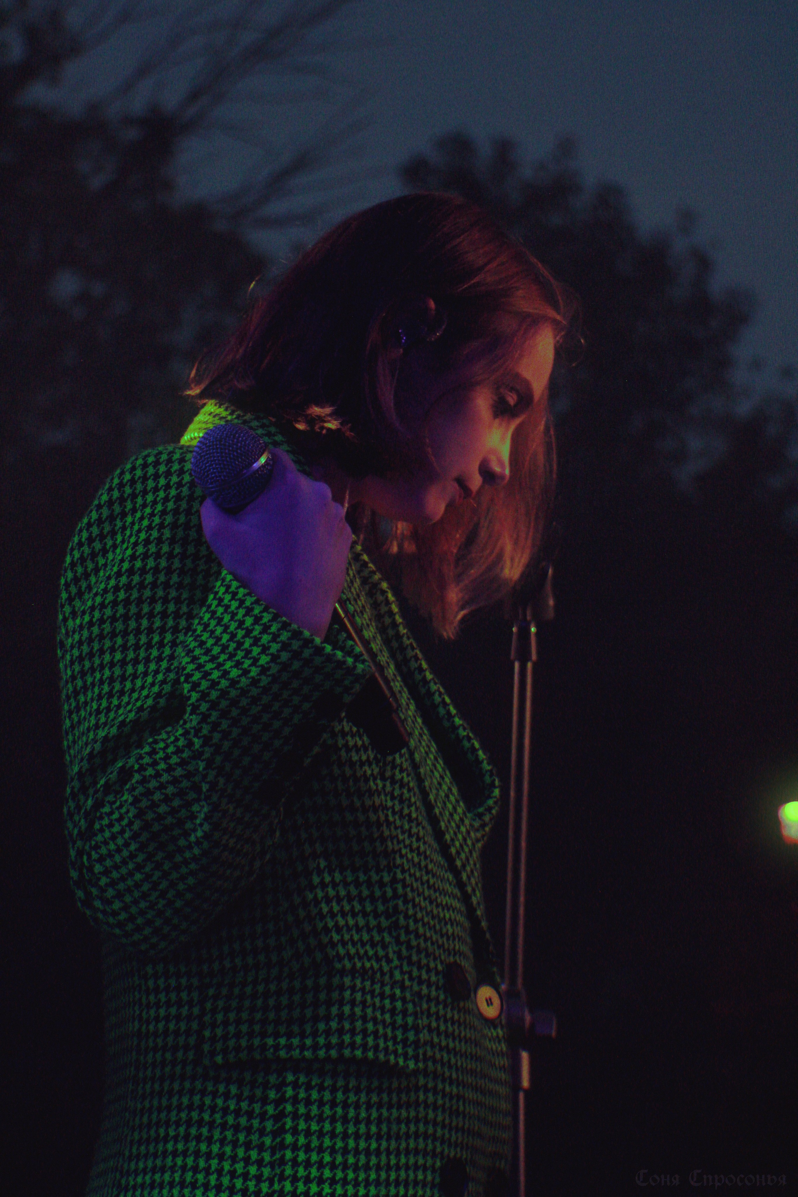 Синестетик 26.08.23. Концертный и портретный фотограф в Москве Соня Спросонья