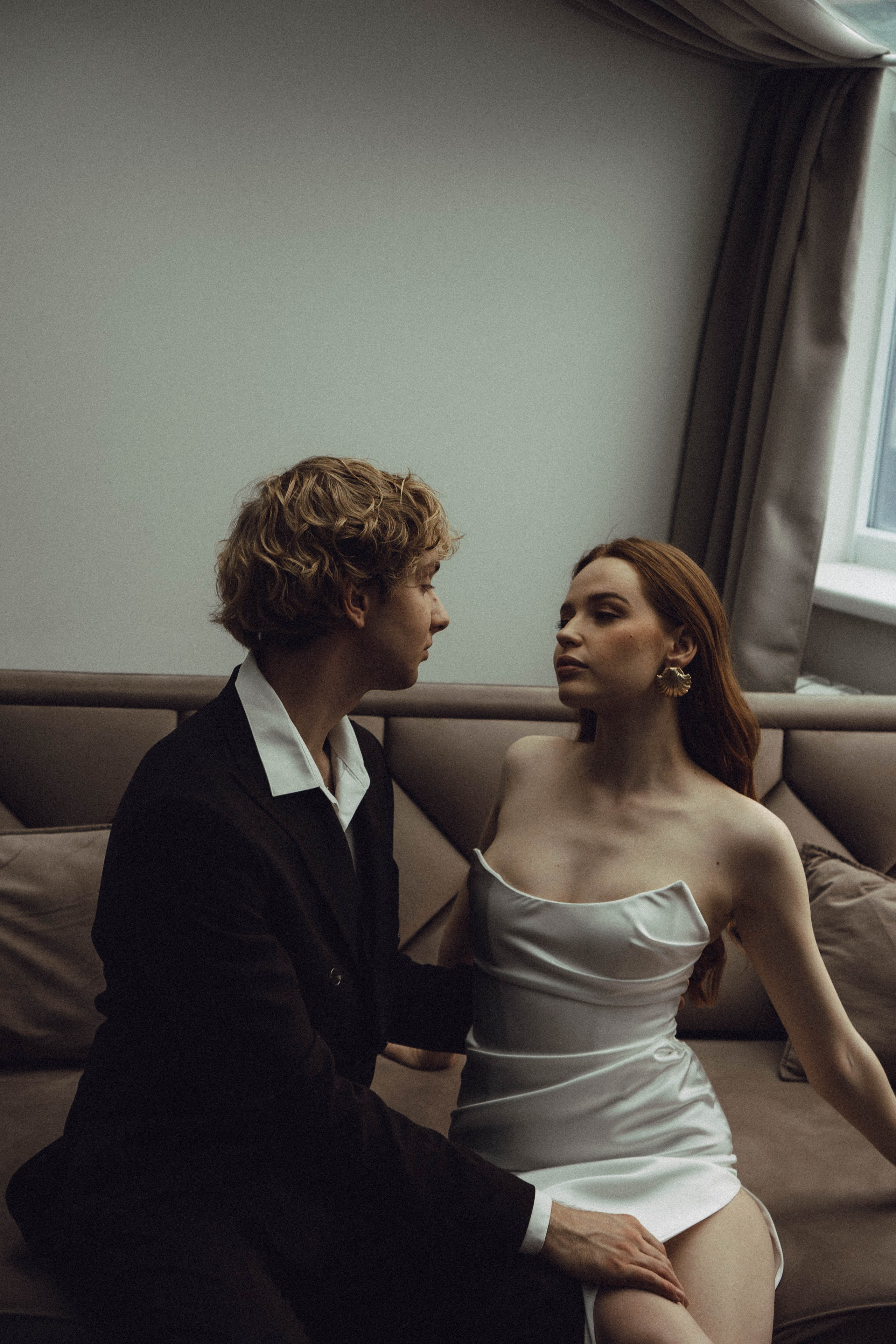 СВАДЕБНАЯ СЬЕМКА В ОТЕЛЕ. СБОРЫ ЖЕНИХА И НЕВЕСТЫ И ТАКЖЕ ТОР И ПОДГОТОВКА К ПРОГУЛКЕ. Профессиональный фотограф, Санкт-Петербург — Виктория Богомолова