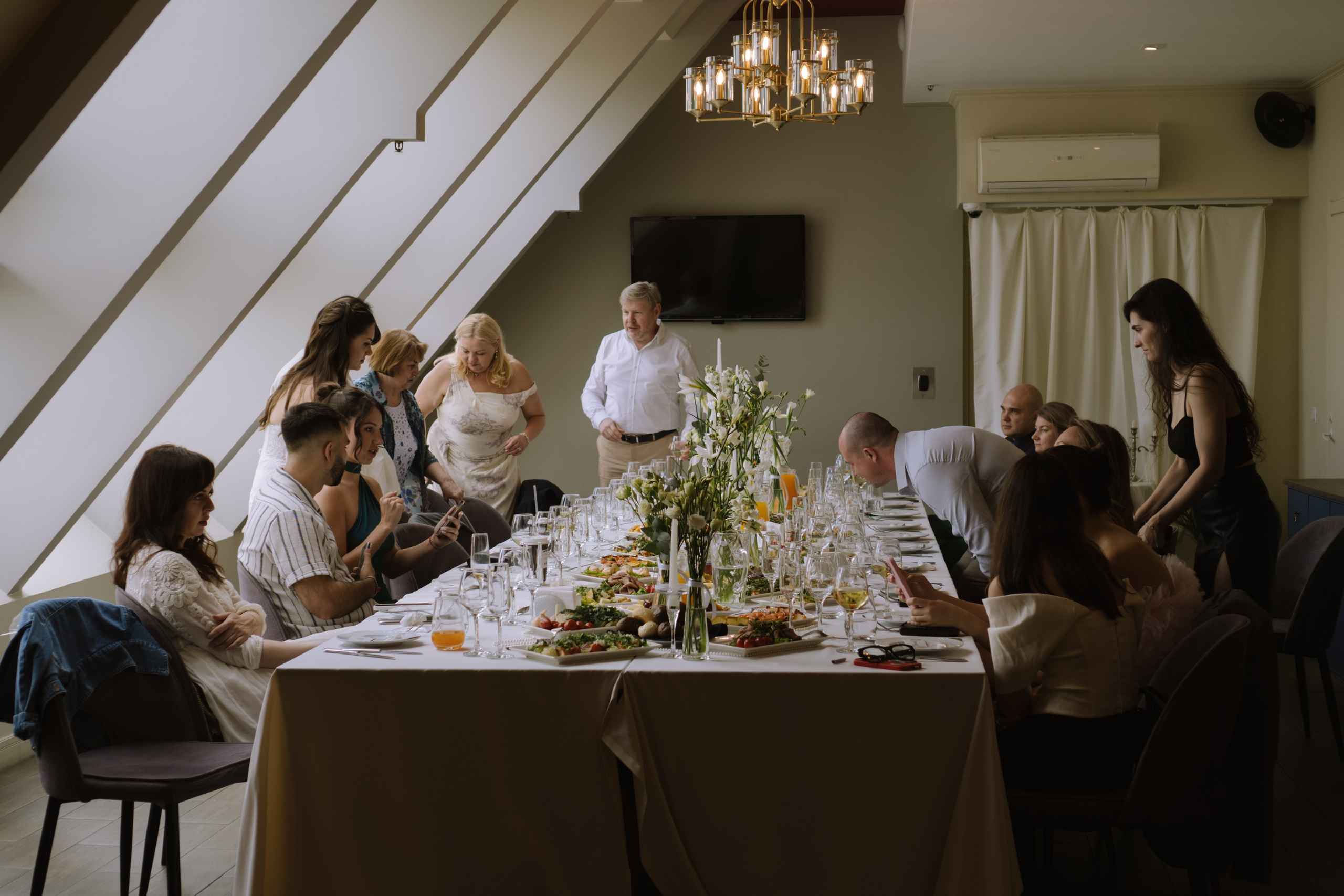 СВАДЕБНЫЙ БАНКЕТ НА ВЛАДИМИРСКОЙ В САНКТ-ПЕТЕРБУРГЕ (КАМЕРНАЯ СВАДЬБА). Профессиональный фотограф, Санкт-Петербург — Виктория Богомолова