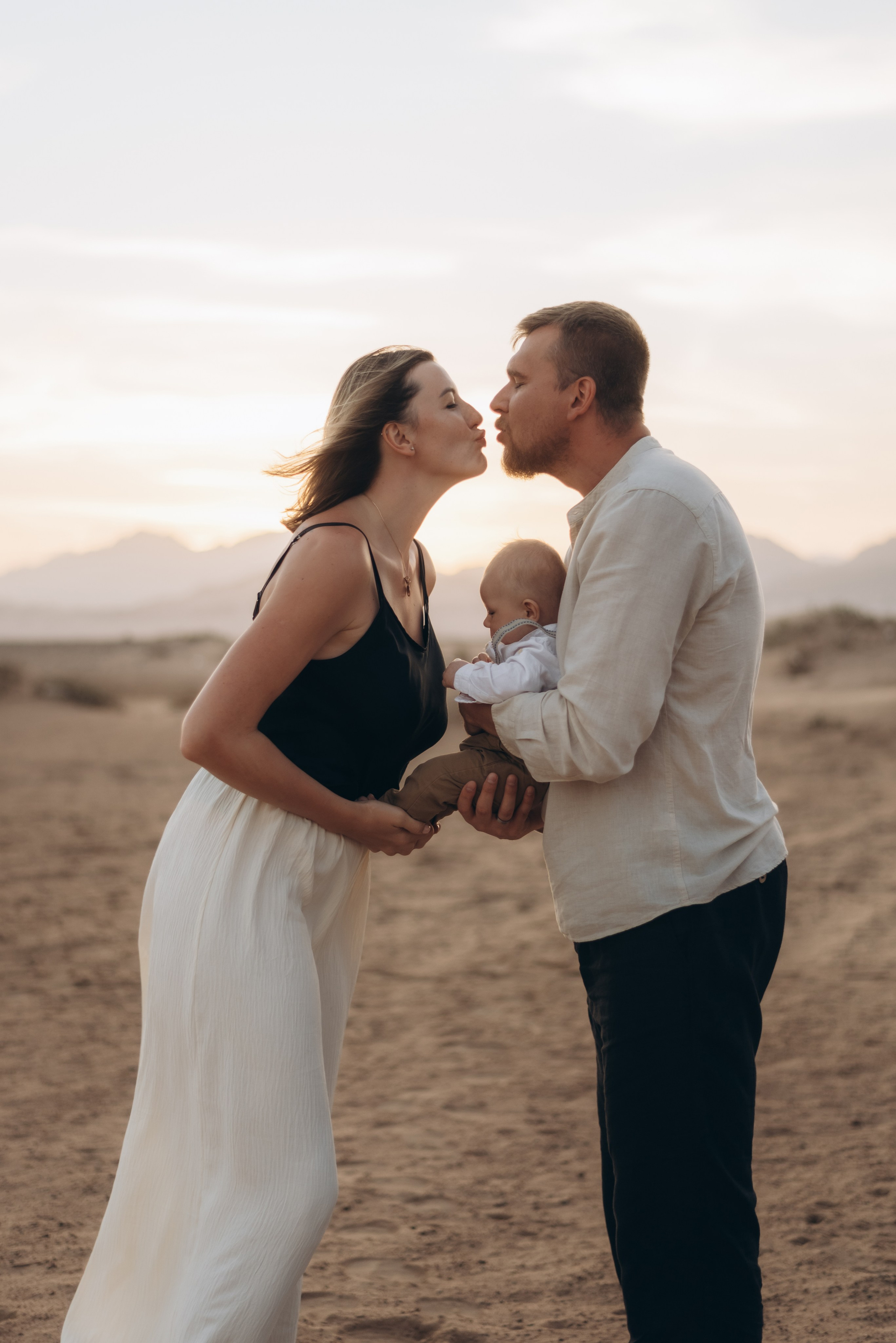 KSENIA+ANTON+SASHA. Wedding and family photographer in Egypt Natalia Matlina