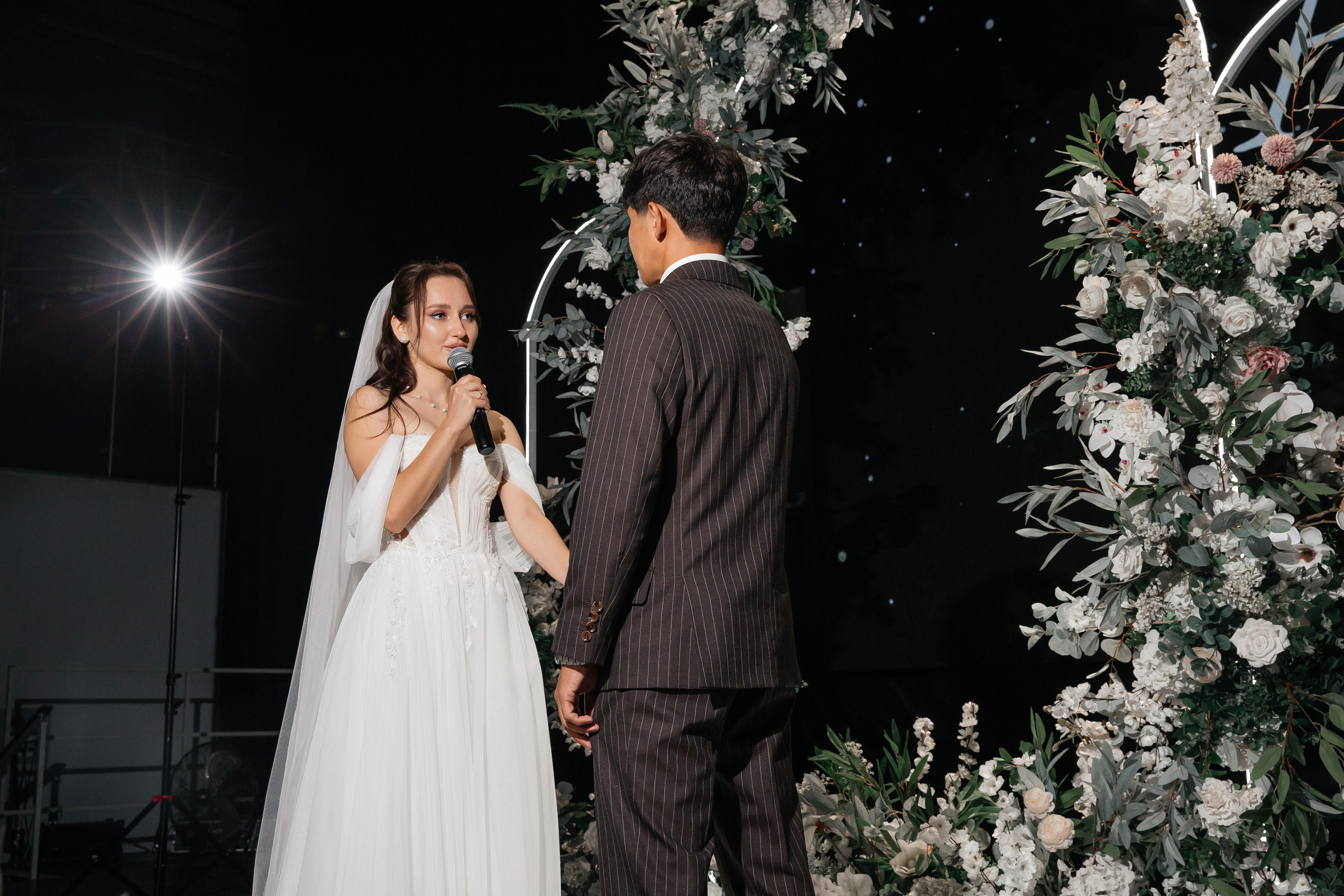 Уютная свадьба — Аскар и Катя на Марсовом поле. Свадебный фотограф в Оренбурге Илья Володьков