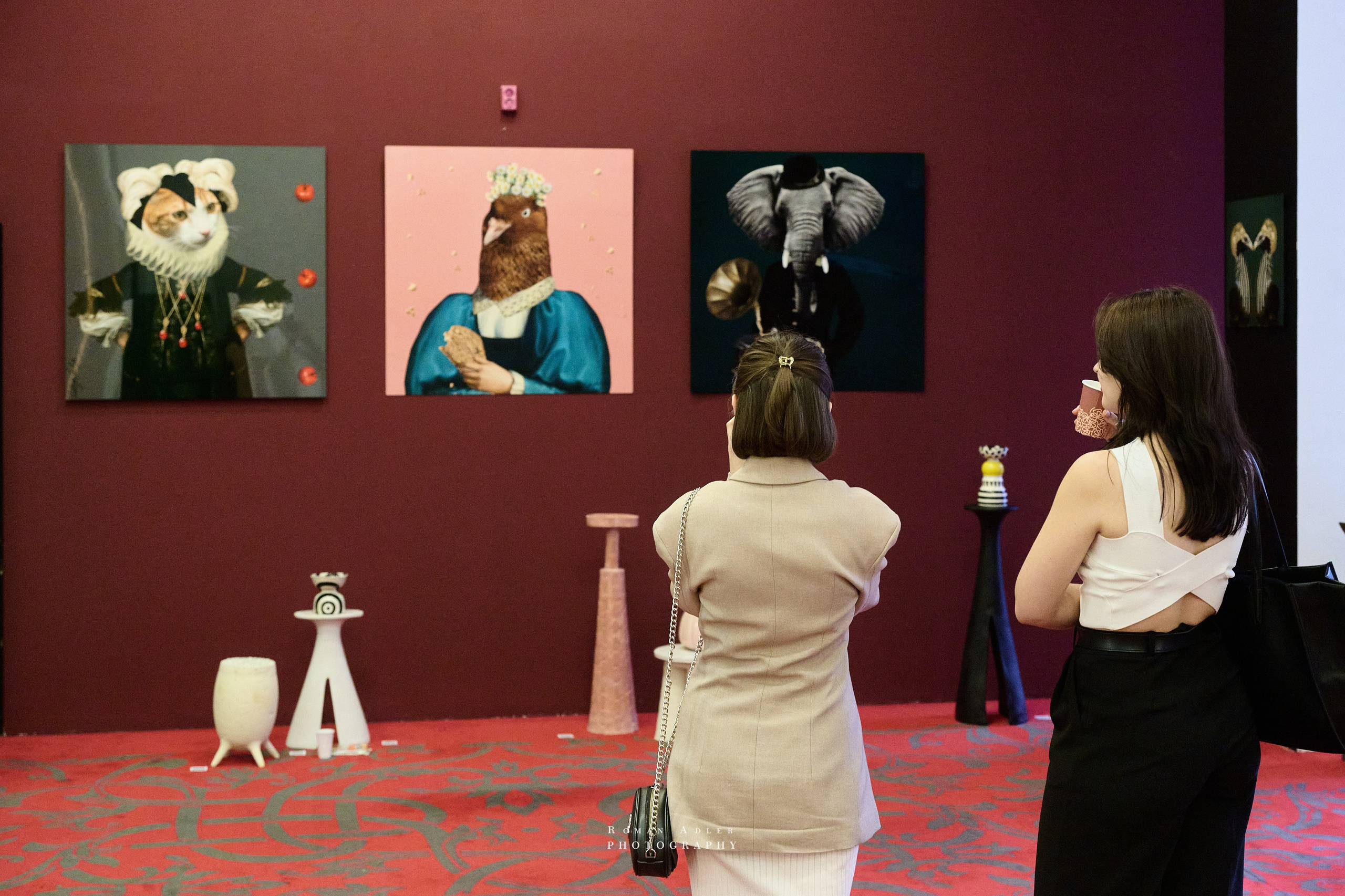 «Летние хроники» в международной галерее Redgallery. Фотограф Роман Адлер