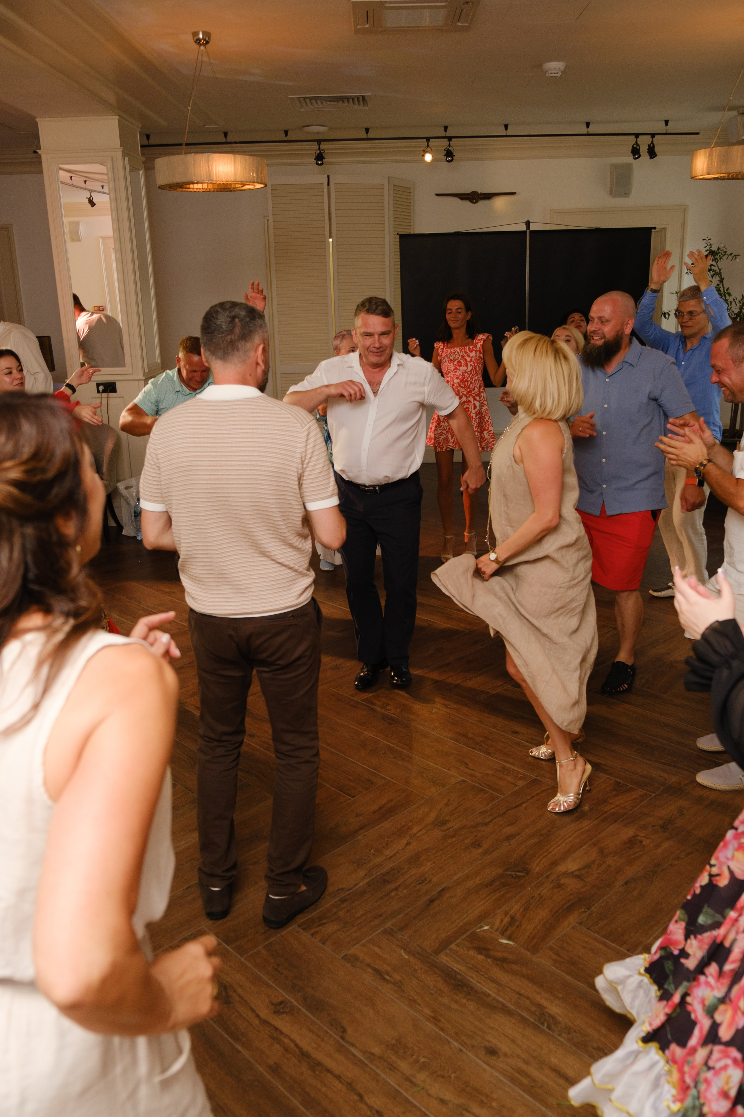 Фотограф на юбилей в Крыму | Съемка дня рождения | Илья Желдак. Профессиональная фотосъемка в Крыму. Натуральные эмоции и живые кадры. Забронируйте дату прямо сейчас!