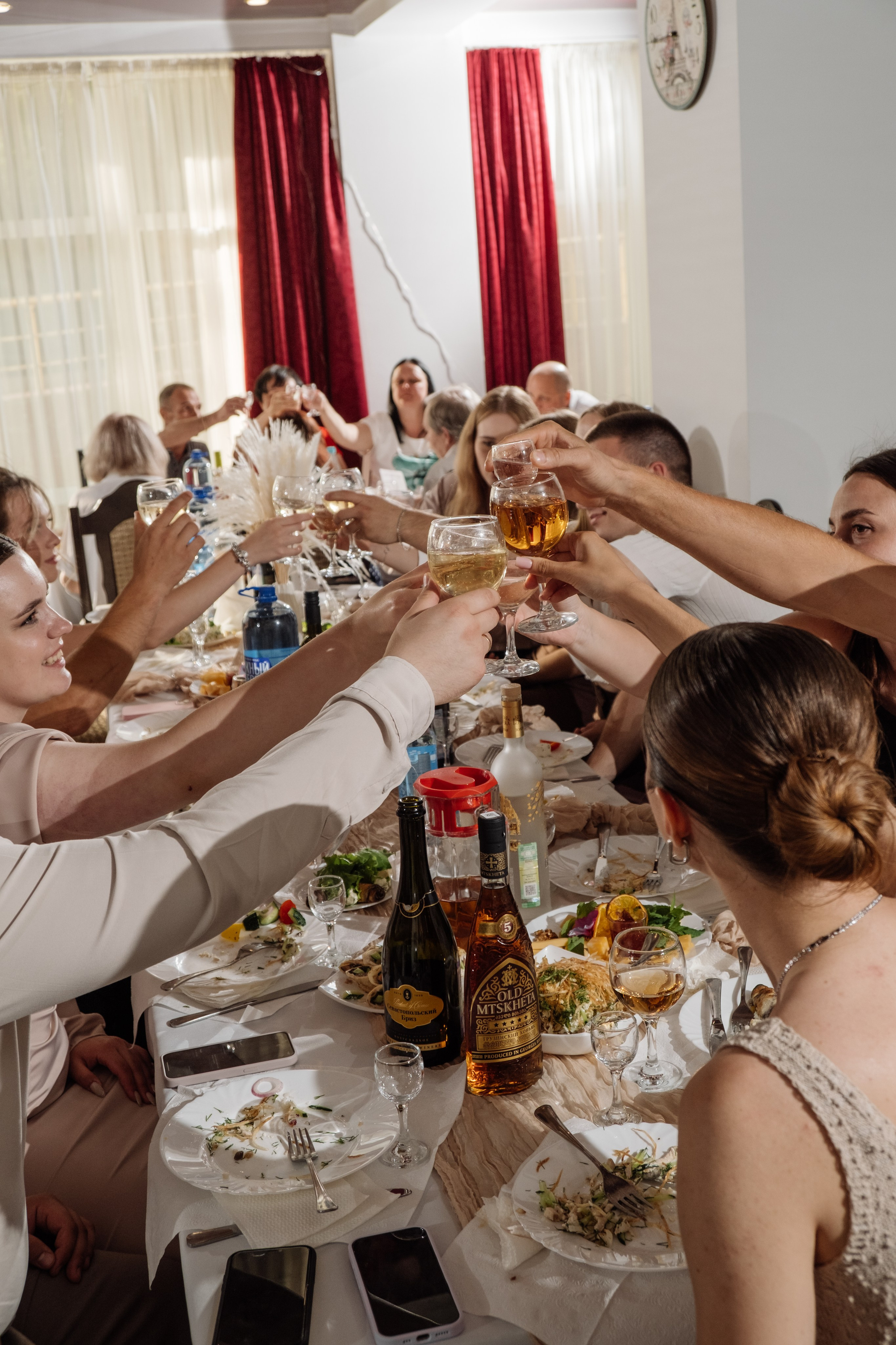 Свадебная фотосессия - выездная регистрация и банкет. Крым. Профессиональная фотосъемка в Крыму. Натуральные эмоции и живые кадры. Забронируйте дату прямо сейчас!