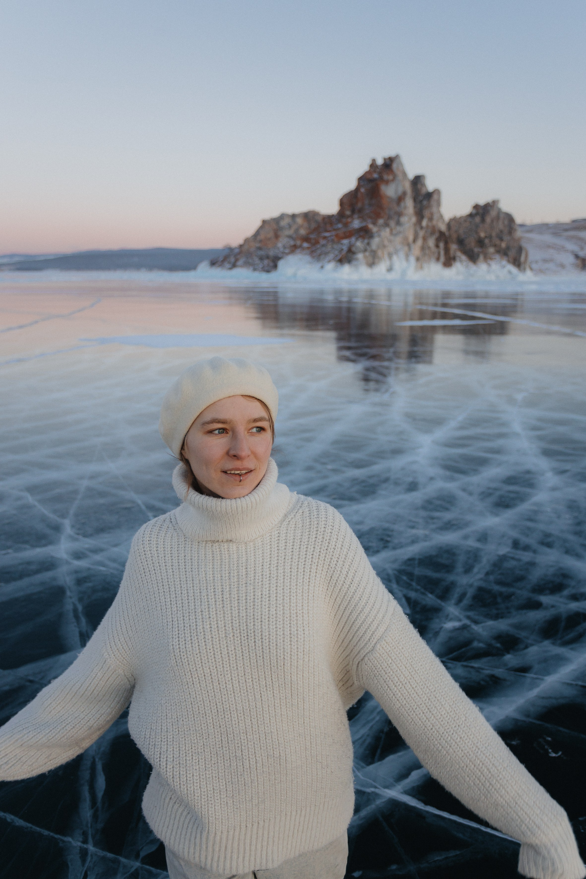 Лёд Байкала. Фотограф Ольхон/ Индия, Регина
