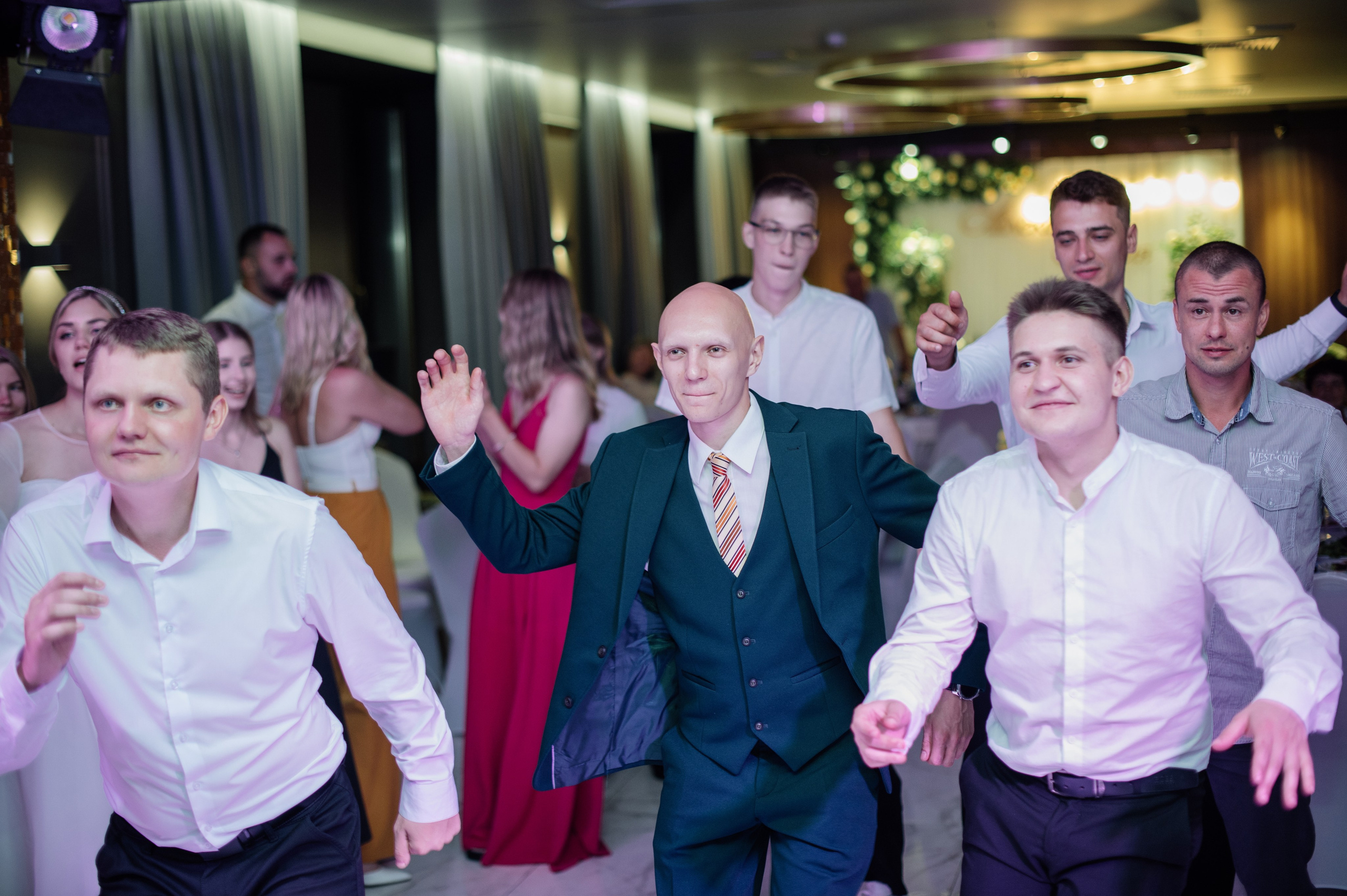 Свадебная фотосессия в Овстуге и Дятьково. Свадебный и репортажный фотограф видеограф Брянск/Москва