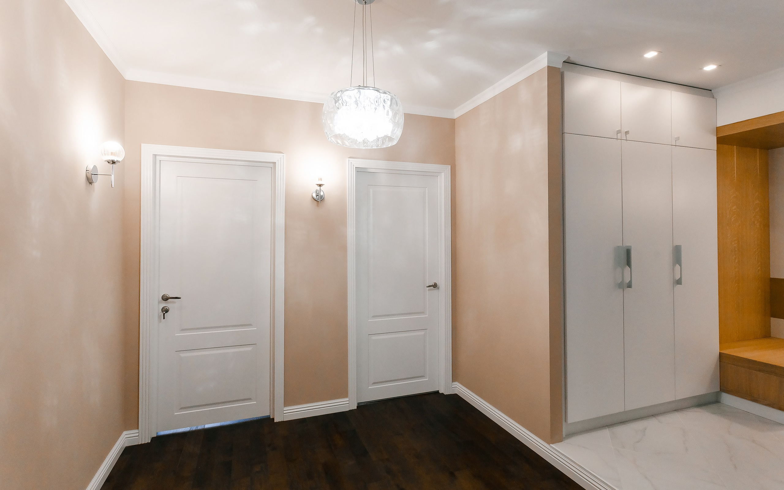 Central interior. Репортажный фотограф в Алмате Чумаков Георгий