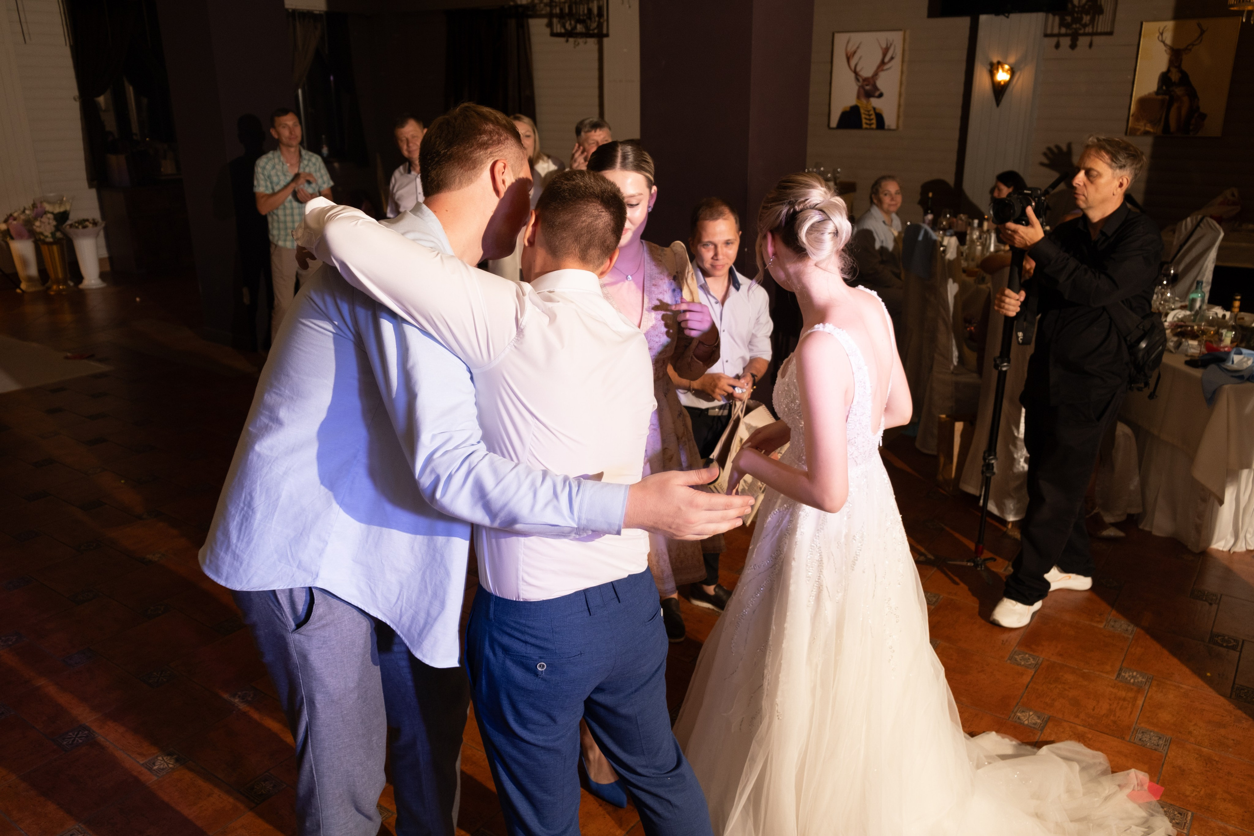 Свадебный репортаж в Крыму | Живые фото | Илья Желдак. Профессиональная фотосъемка в Крыму. Натуральные эмоции и живые кадры. Забронируйте дату прямо сейчас!