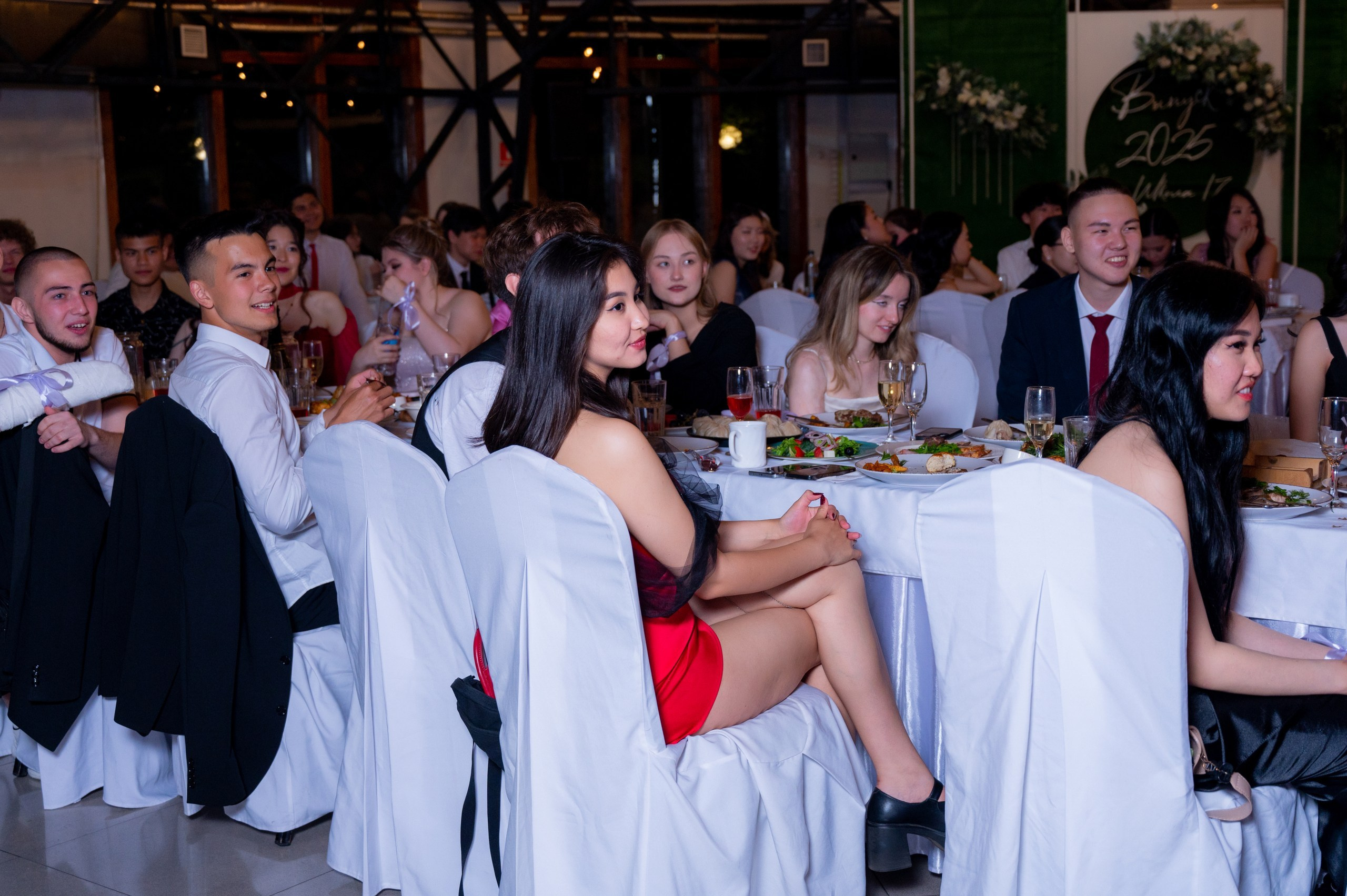 Выпускной 11 класс. Женский и семейный фотограф Елизова Оля г. Улан-Удэ