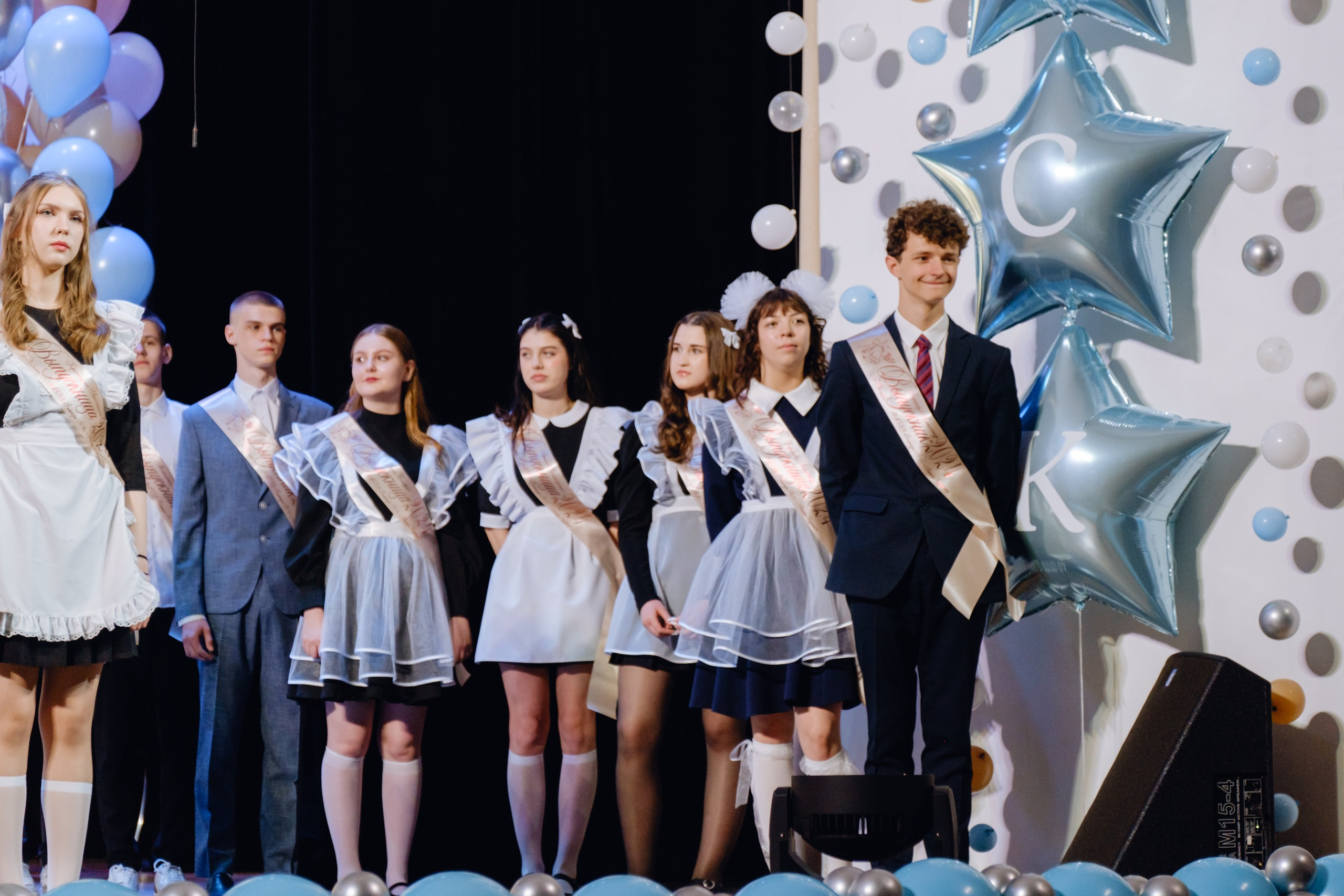 Последний звонок 11 класс. Фотограф Софья Володкина