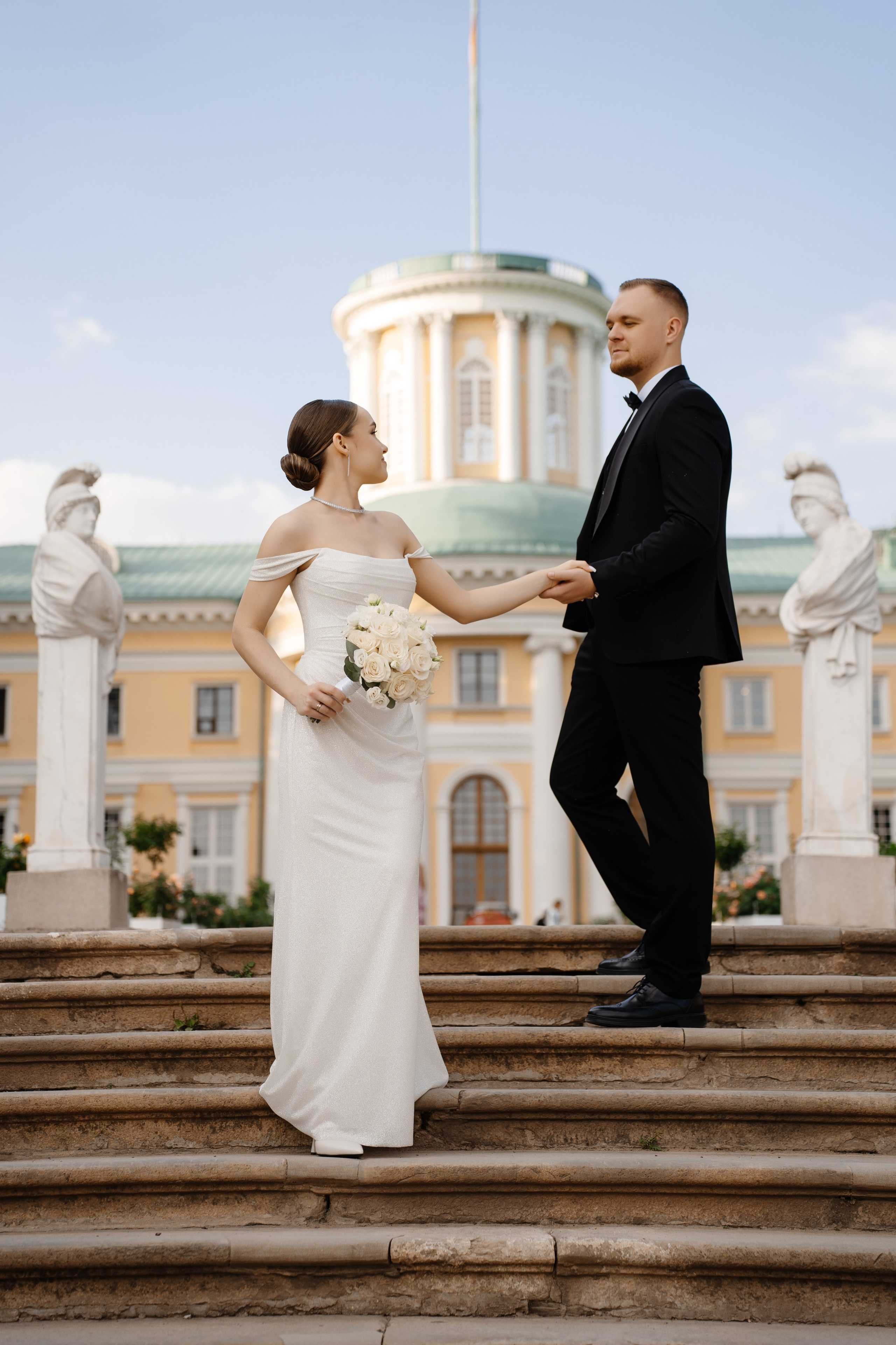 Свадебная фотосессия в парке Архангельское. Свадебный и семейный фотограф в Москве Светлана Зоткина