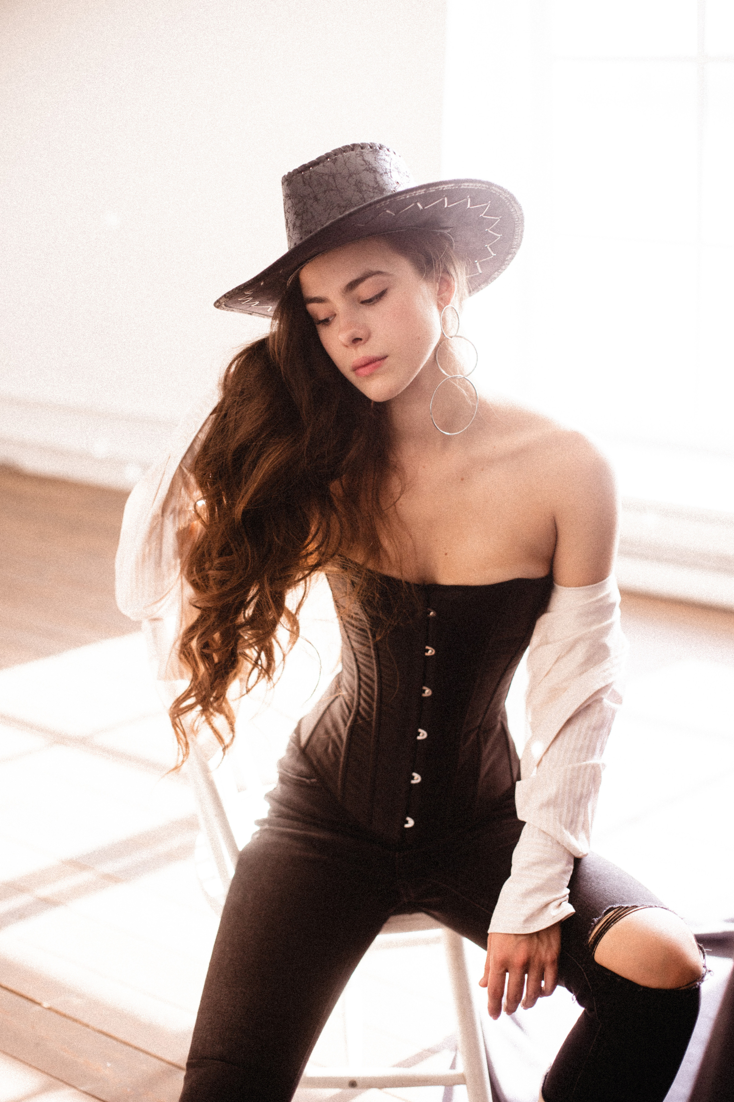 Western feel. Бренд и контентные фотосессии, портреты и лавстори в Санкт-Петербурге