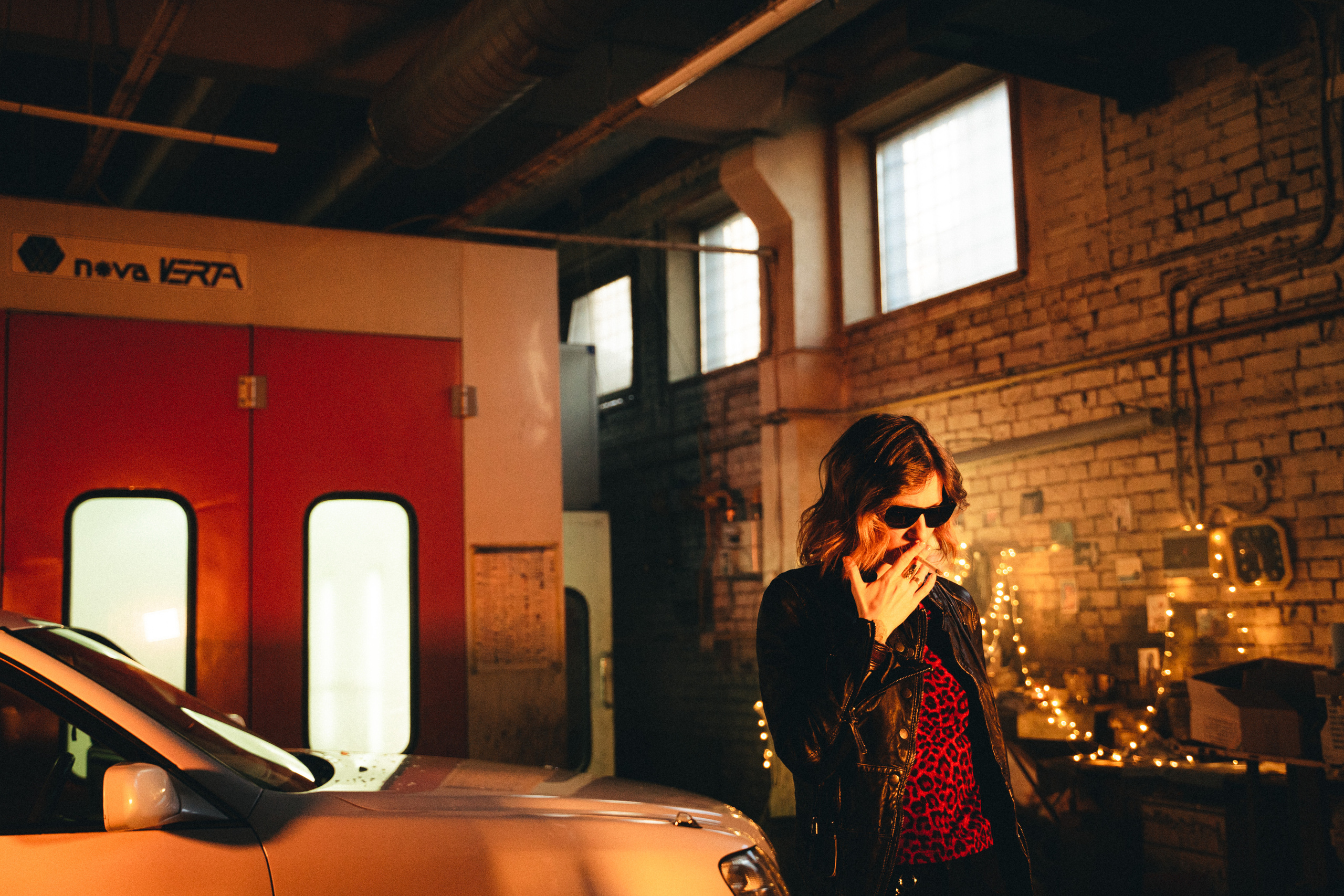 Rock'n'roll garage. Бренд и контентные фотосессии, портреты и лавстори в Санкт-Петербурге