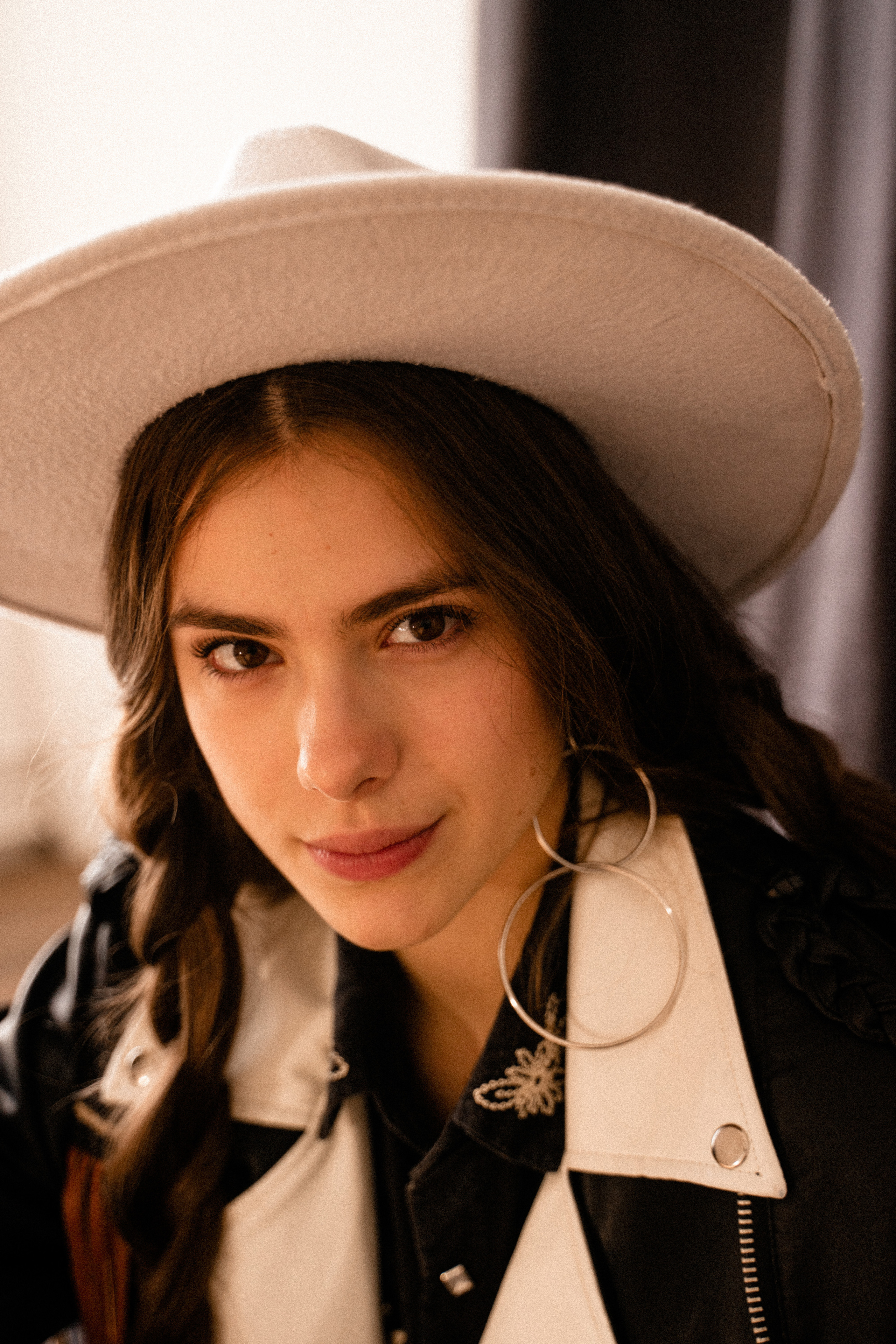 Western feel. Бренд и контентные фотосессии, портреты и лавстори в Санкт-Петербурге