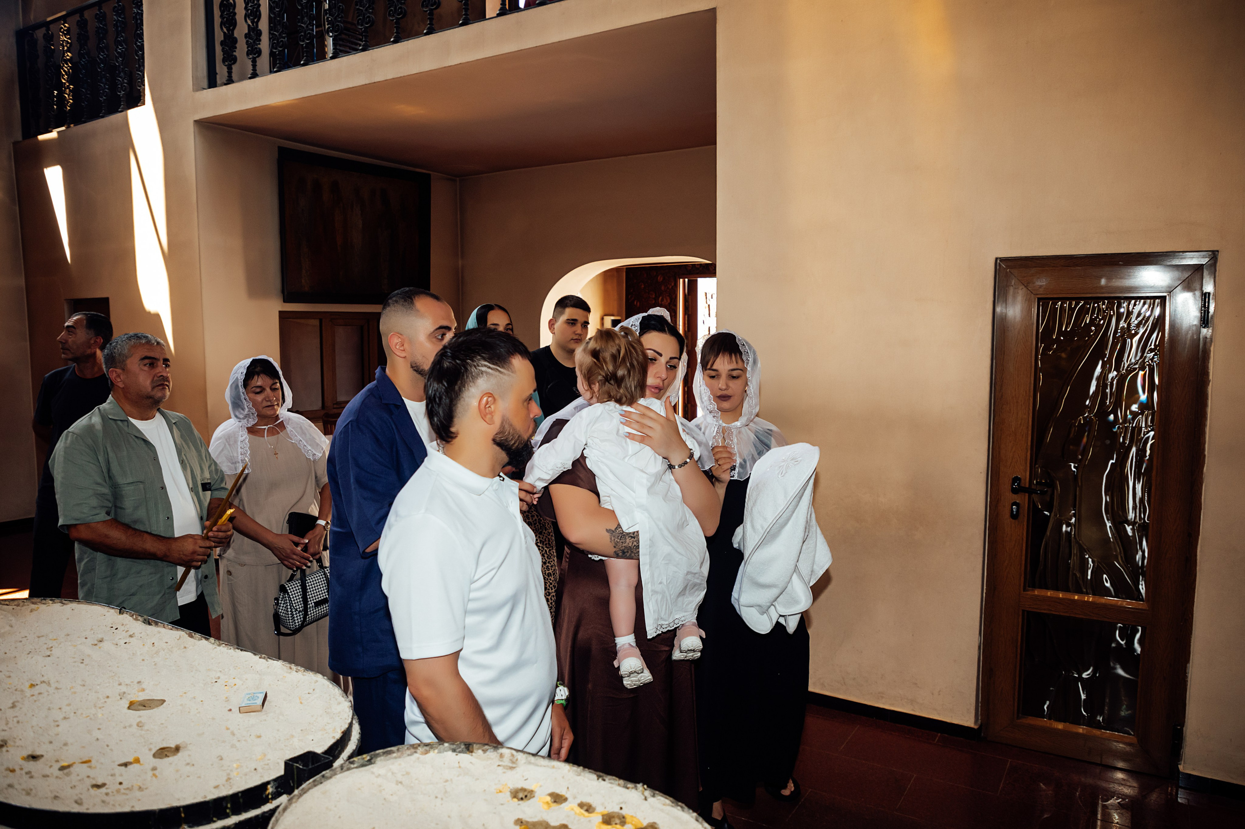 Крещение. Армянская церковь. Свадебный и семейный фотограф/видеограф в Краснодаре Наталья Осинская