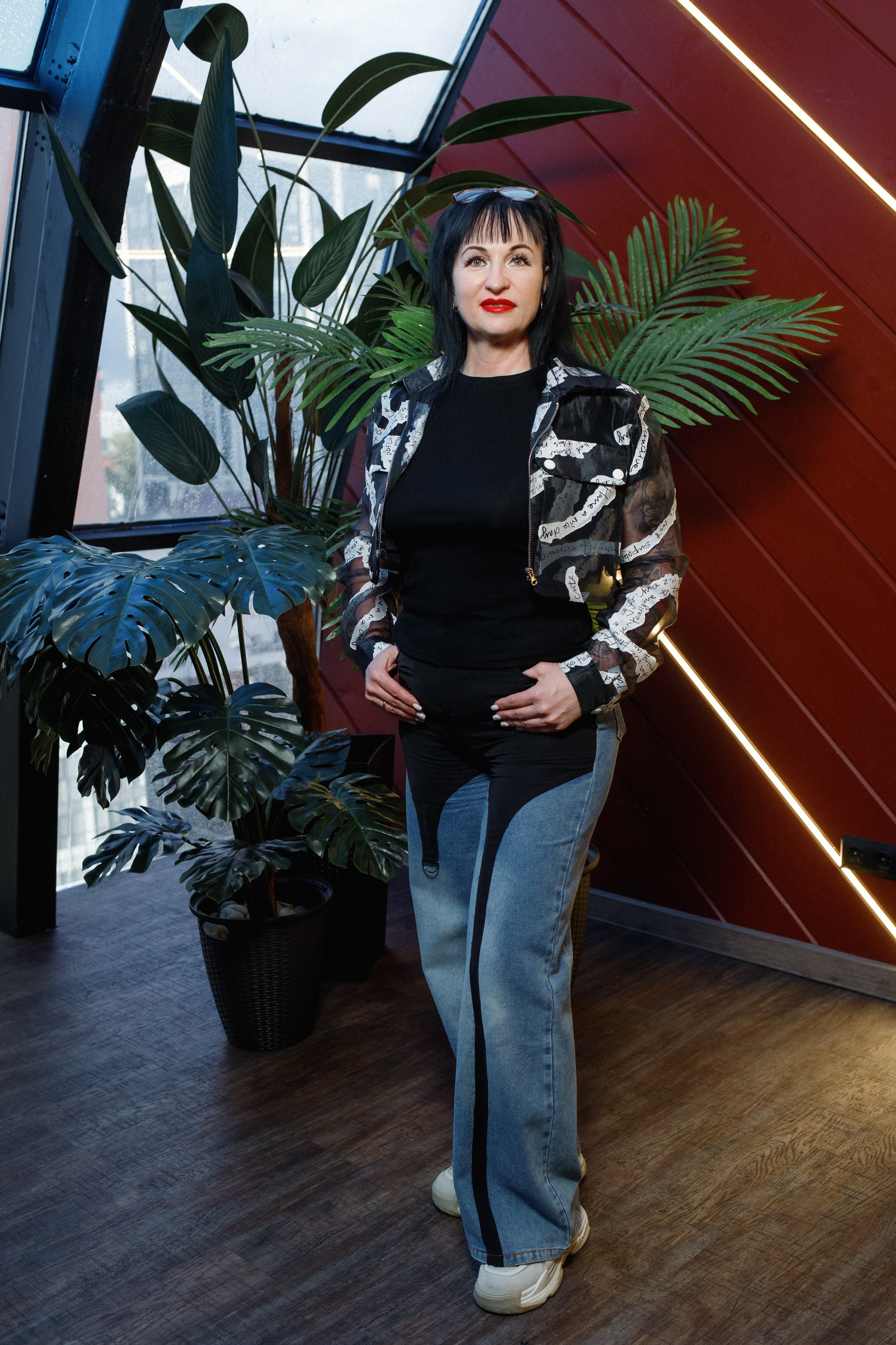 QUEEN KHV [12 ЛЕТ]. СВОИ. ФОТООТЧЕТЫ-СОБЫТИЯ-МЕСТА