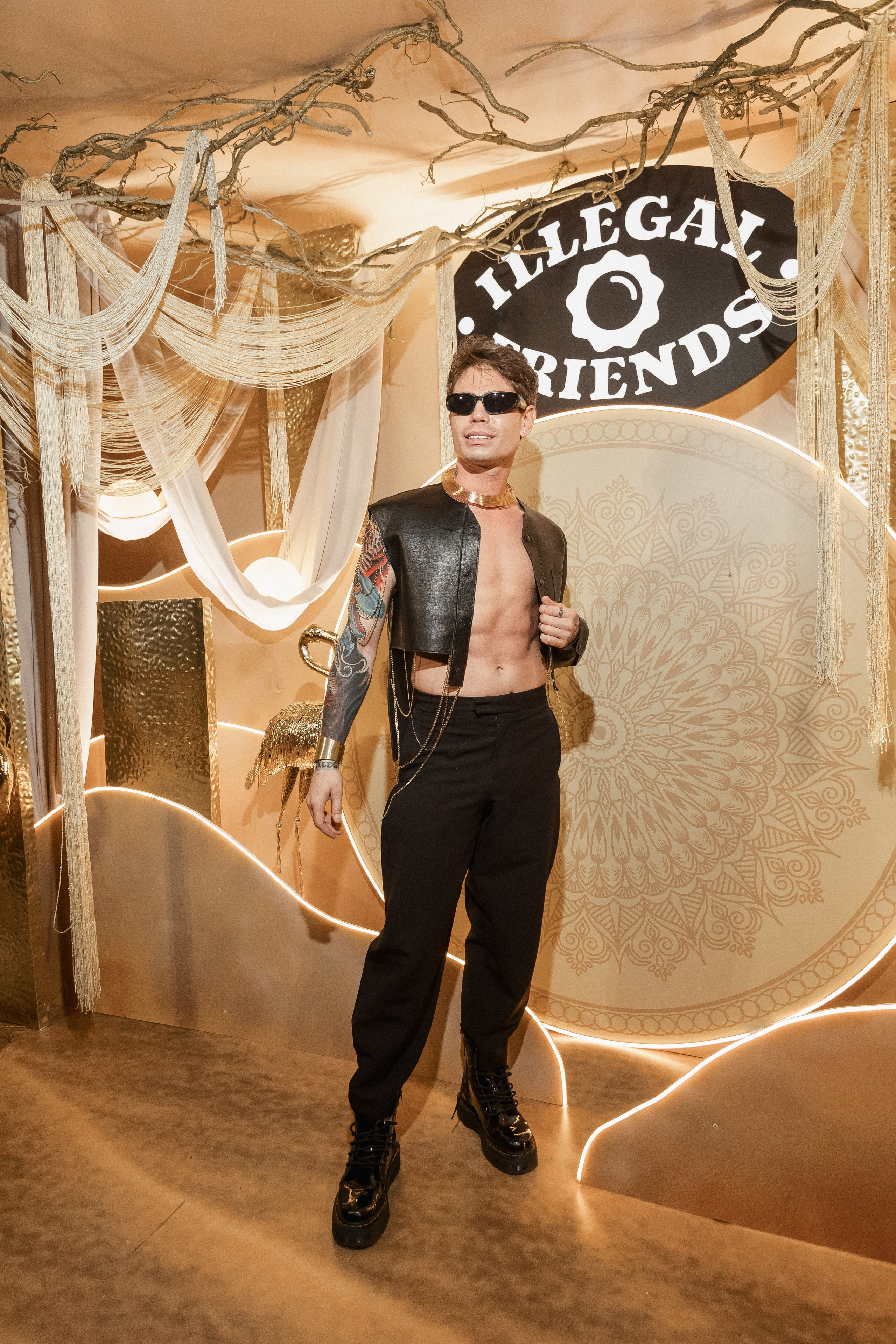 ILLEGAL FRIENDS — MIRAGE [PART I]. СВОИ. ФОТООТЧЕТЫ-СОБЫТИЯ-МЕСТА