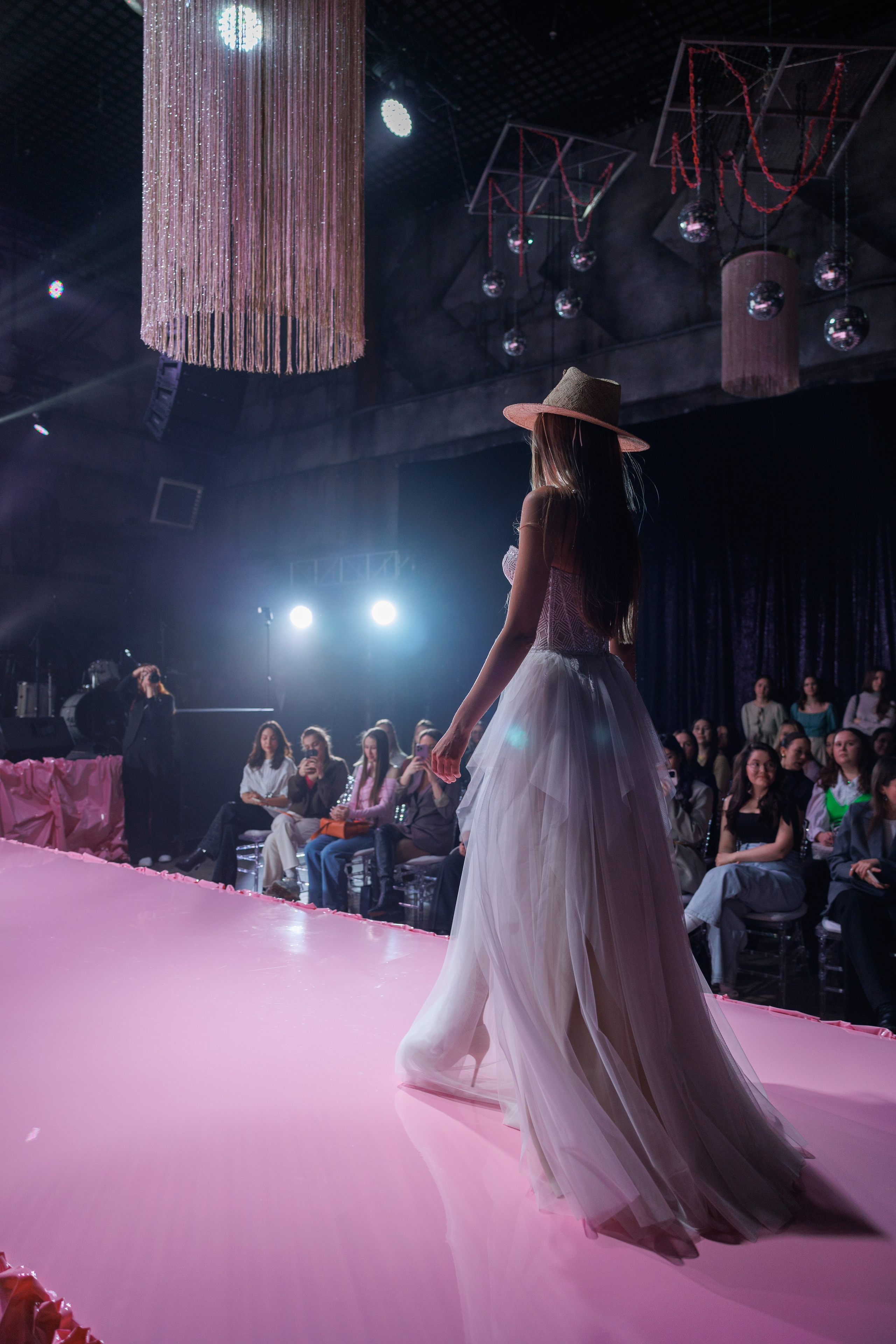 Показ Gabiano & Marry me. Свадебный и семейный фотограф Казань