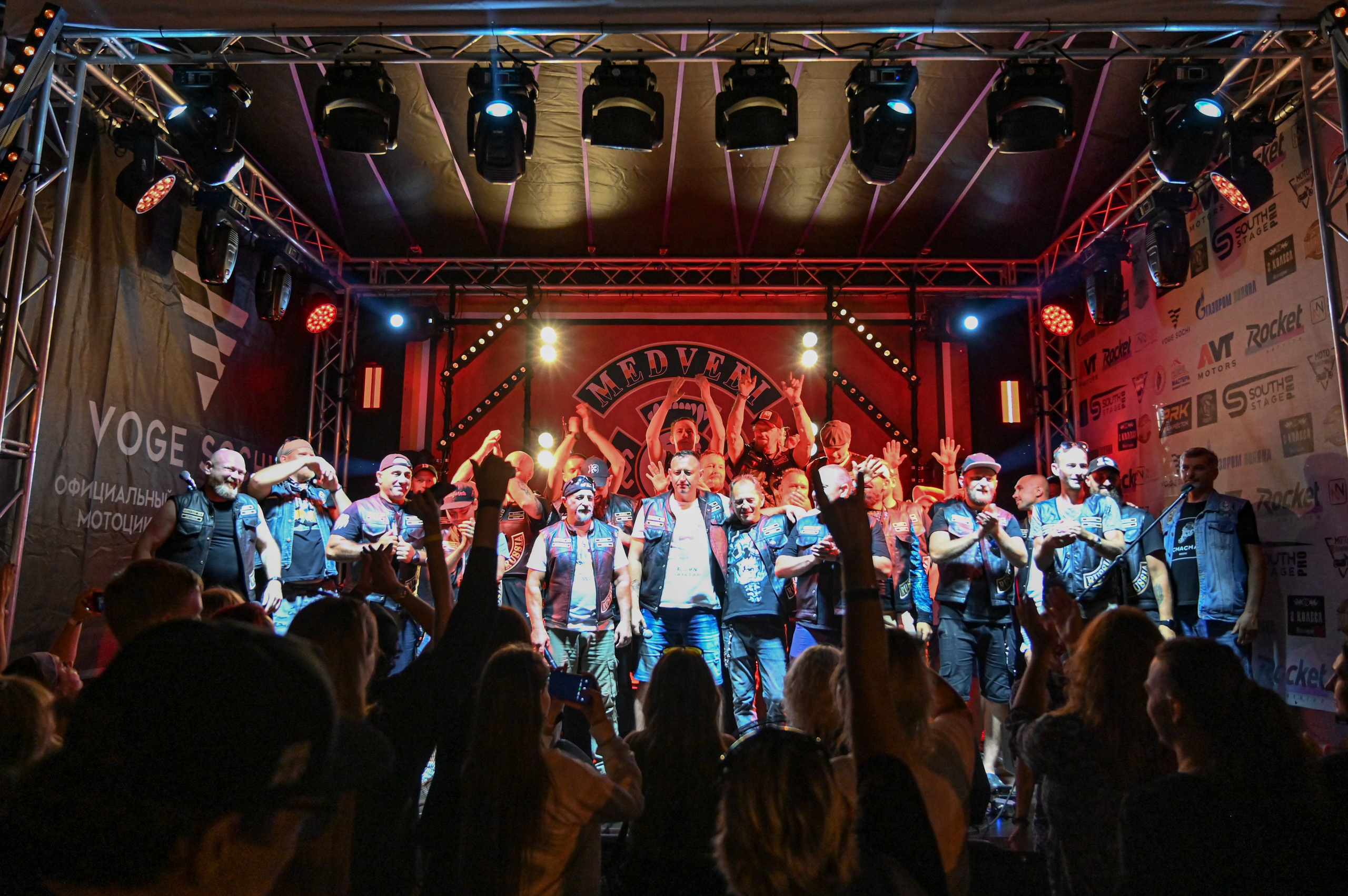 11- ый Ежегодный Байк Фестиваль " Медвежья МОТО ПОЛЯНА». Фотографирую счастливых людей в Сочи