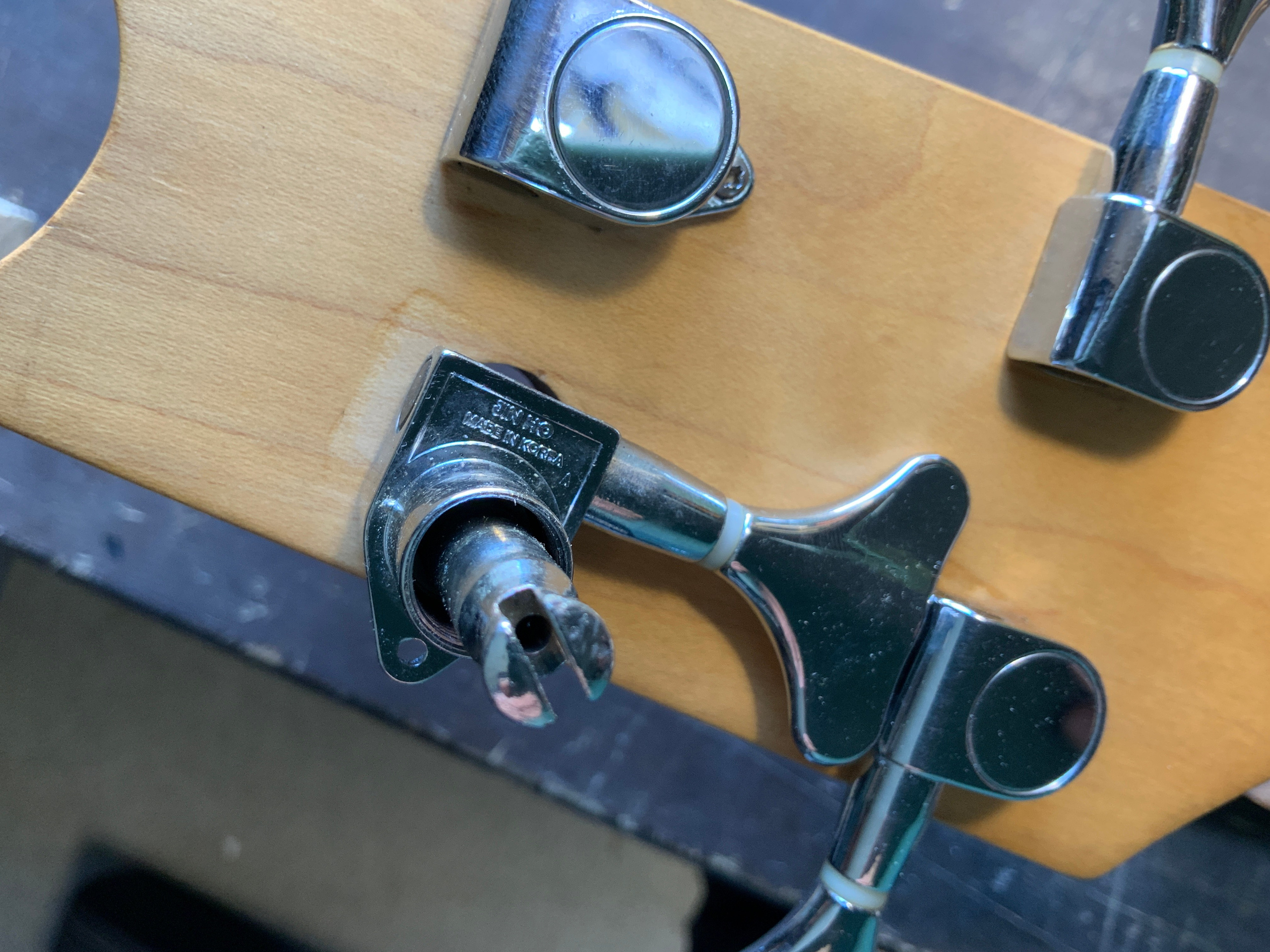 Vintage Bass Korea 90's