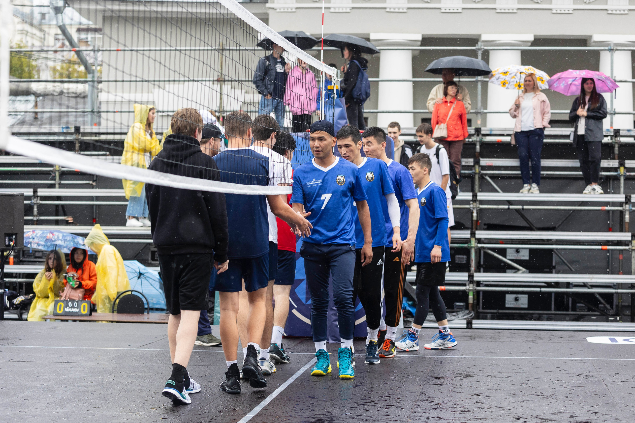 100 ЛЕТ ОТЕЧЕСТВЕННОМУ ВОЛЕЙБОЛУ. Фотограф Георгий Нигматулин