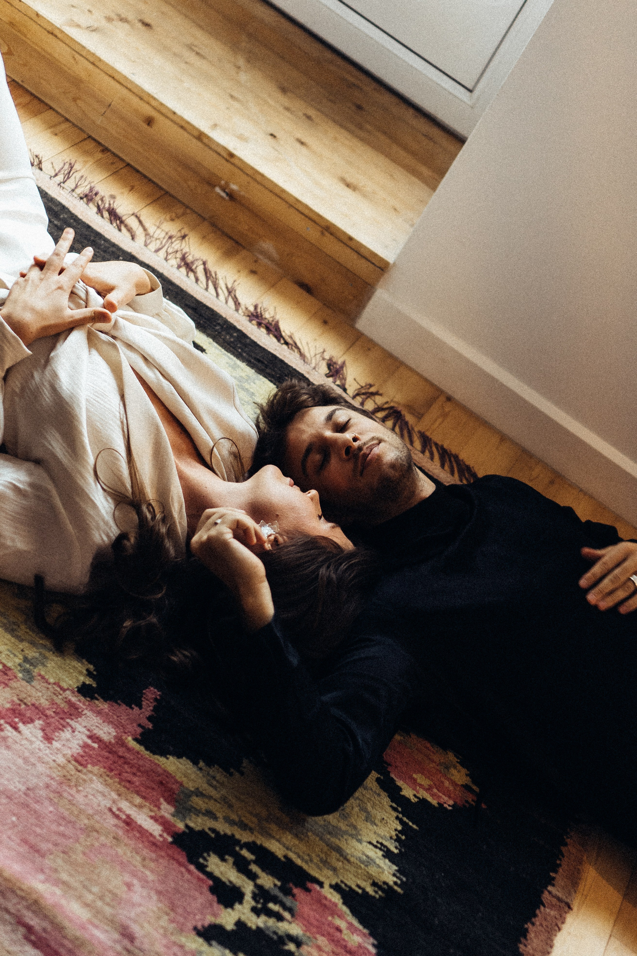 УТРО ЖЕНИХА И НЕВЕСТЫ В ПИТЕРСКОЙ КВАРТИРЕ И СЬЕМКА С СВАДЕБНЫХ ОБРАЗАХ. Профессиональный фотограф, Санкт-Петербург — Виктория Богомолова