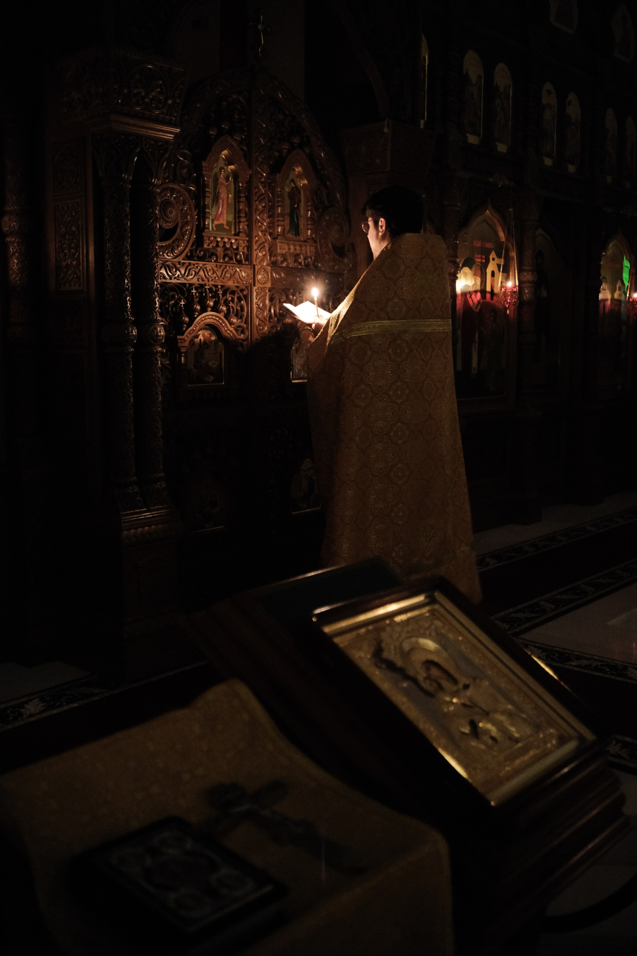 Храм Спиридона, епископа Тримифунтского. Илья Варакин — Кинематографичный фотограф в Москве. Съемки с душой и эстетикой пленки. Готовые фото за 2 дня