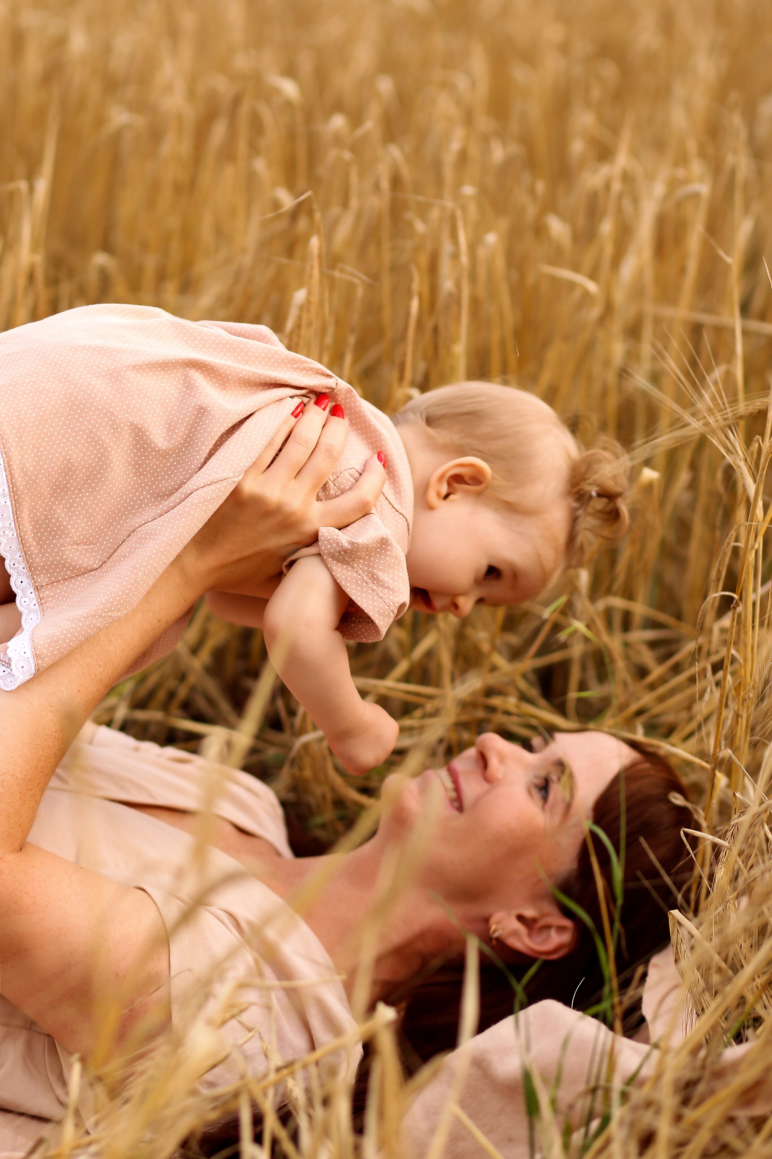 Съемка в поле. Семейный фотограф Фотосессия беременности  Екатеринбург Елена Луткова