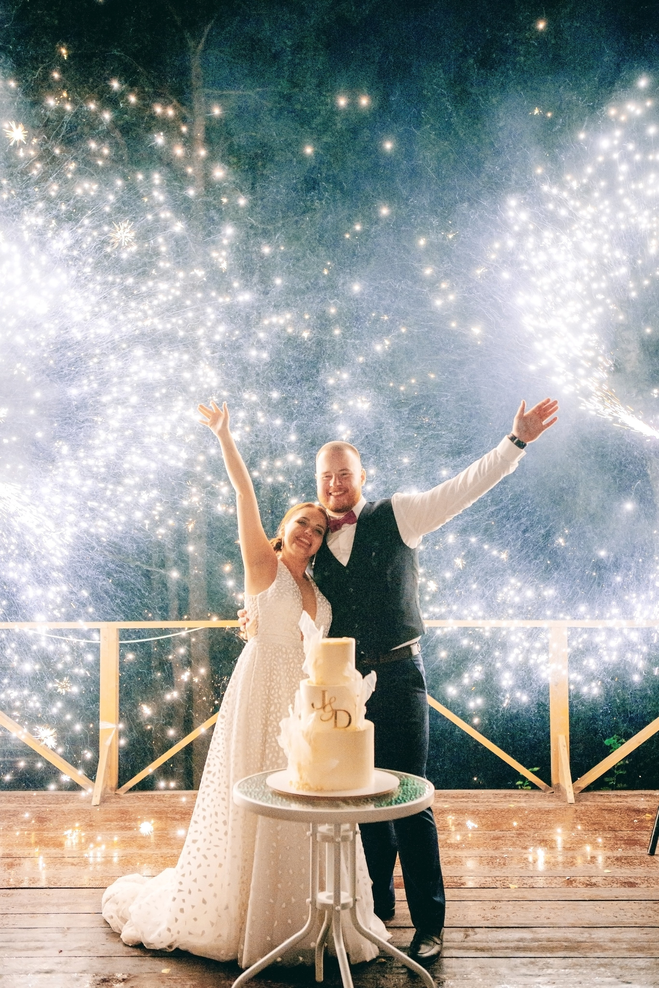 Свадебная фотосессия в отеле hartwell hotel и на патриарших прудах. Фотограф Ольга Ефремова